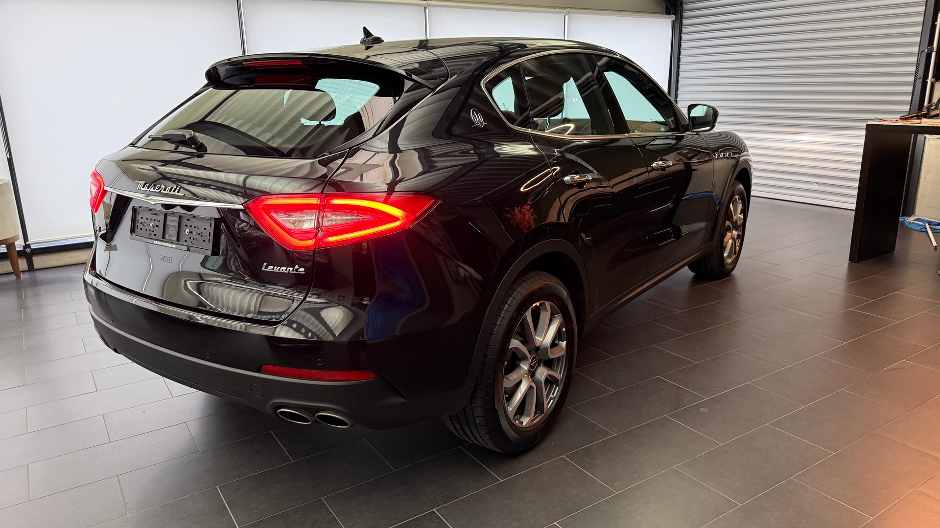 MASERATI Levante 3.0 V6 GranSport-image-7