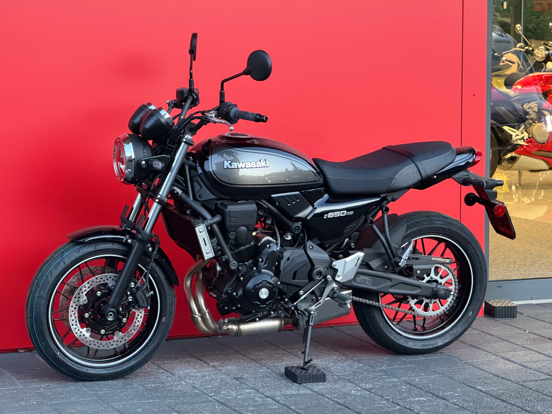KAWASAKI Z 650 RS-image-12