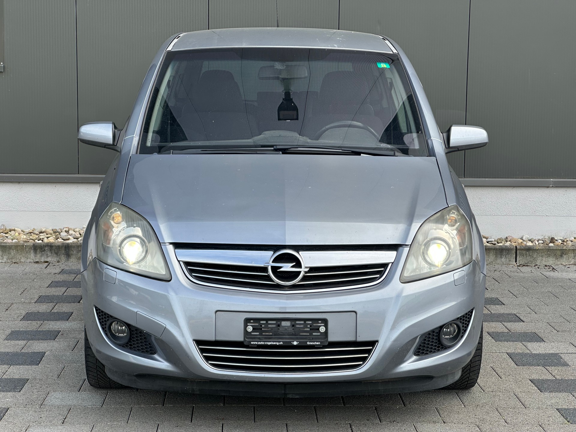 OPEL Zafira 1.9 CDTI Cosmo-image-9