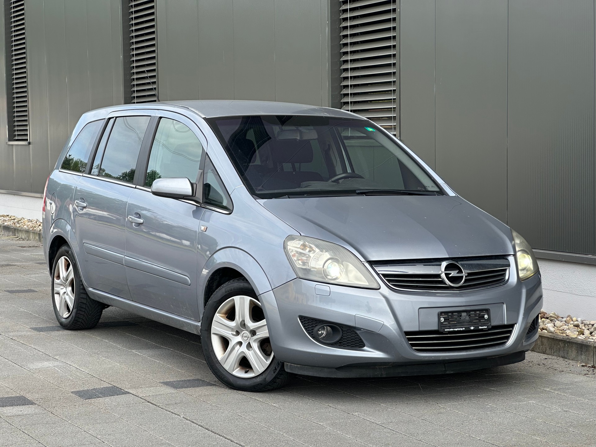OPEL Zafira 1.9 CDTI Cosmo-image-0
