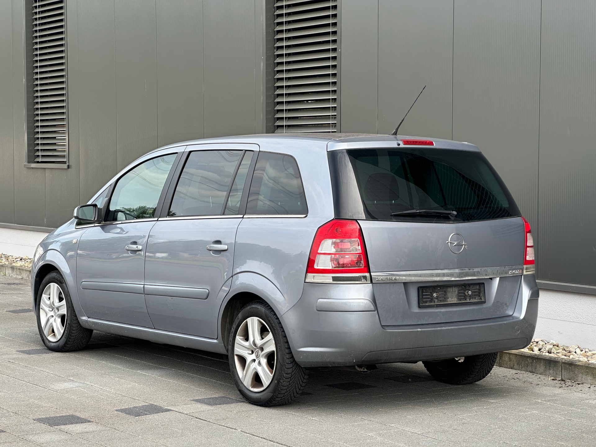 OPEL Zafira 1.9 CDTI Cosmo-image-8
