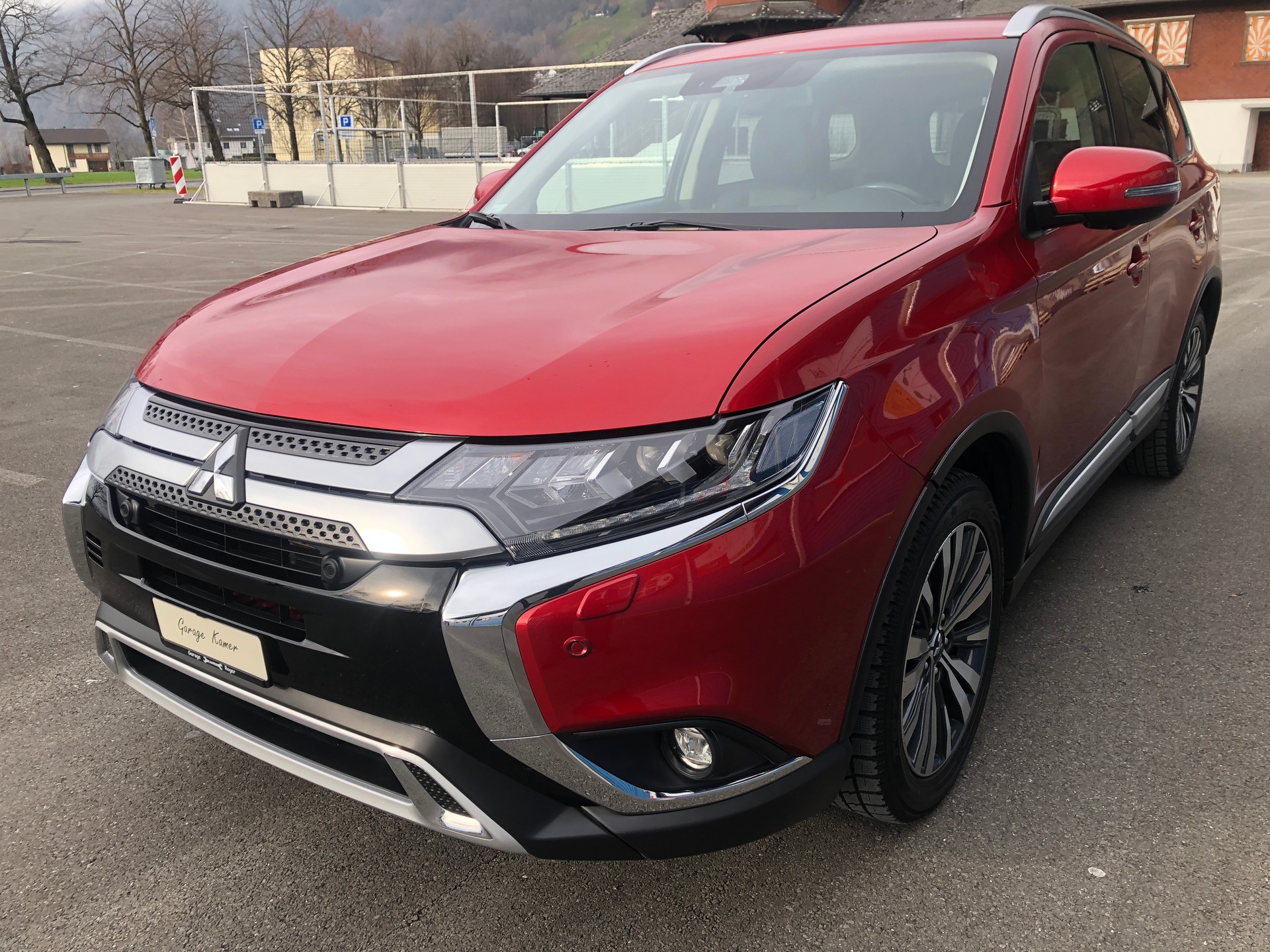 MITSUBISHI Outlander 2.0 Diamond 4WD CVT-image-1