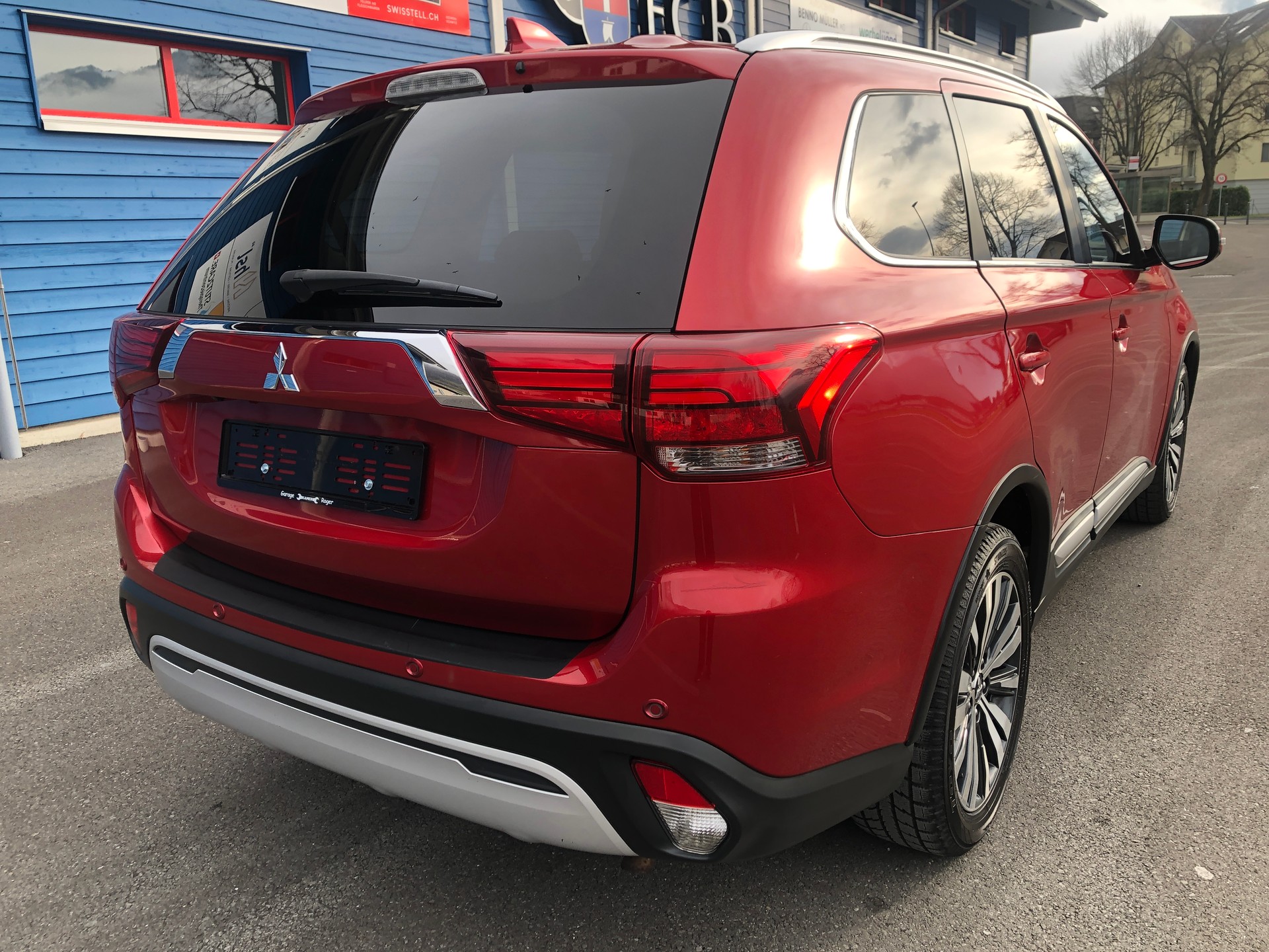 MITSUBISHI Outlander 2.0 Diamond 4WD CVT-image-2