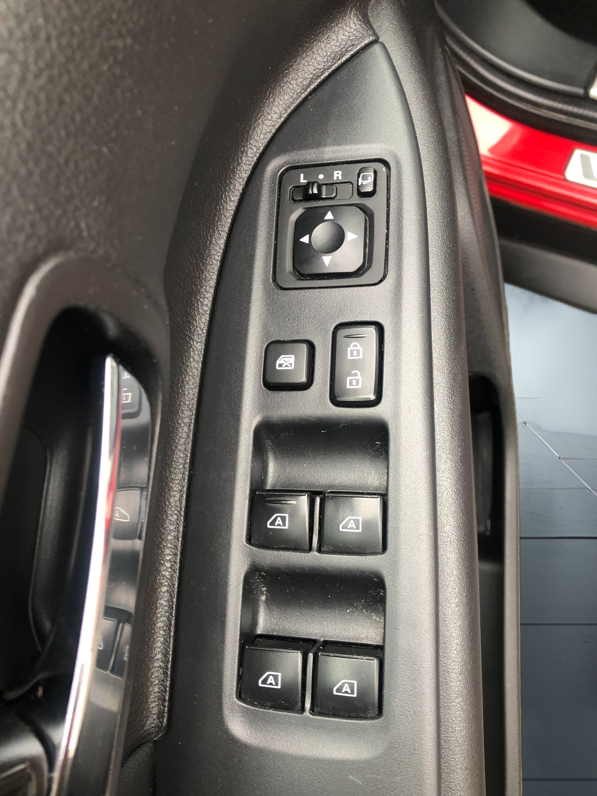 MITSUBISHI Outlander 2.0 Diamond 4WD CVT-image-10