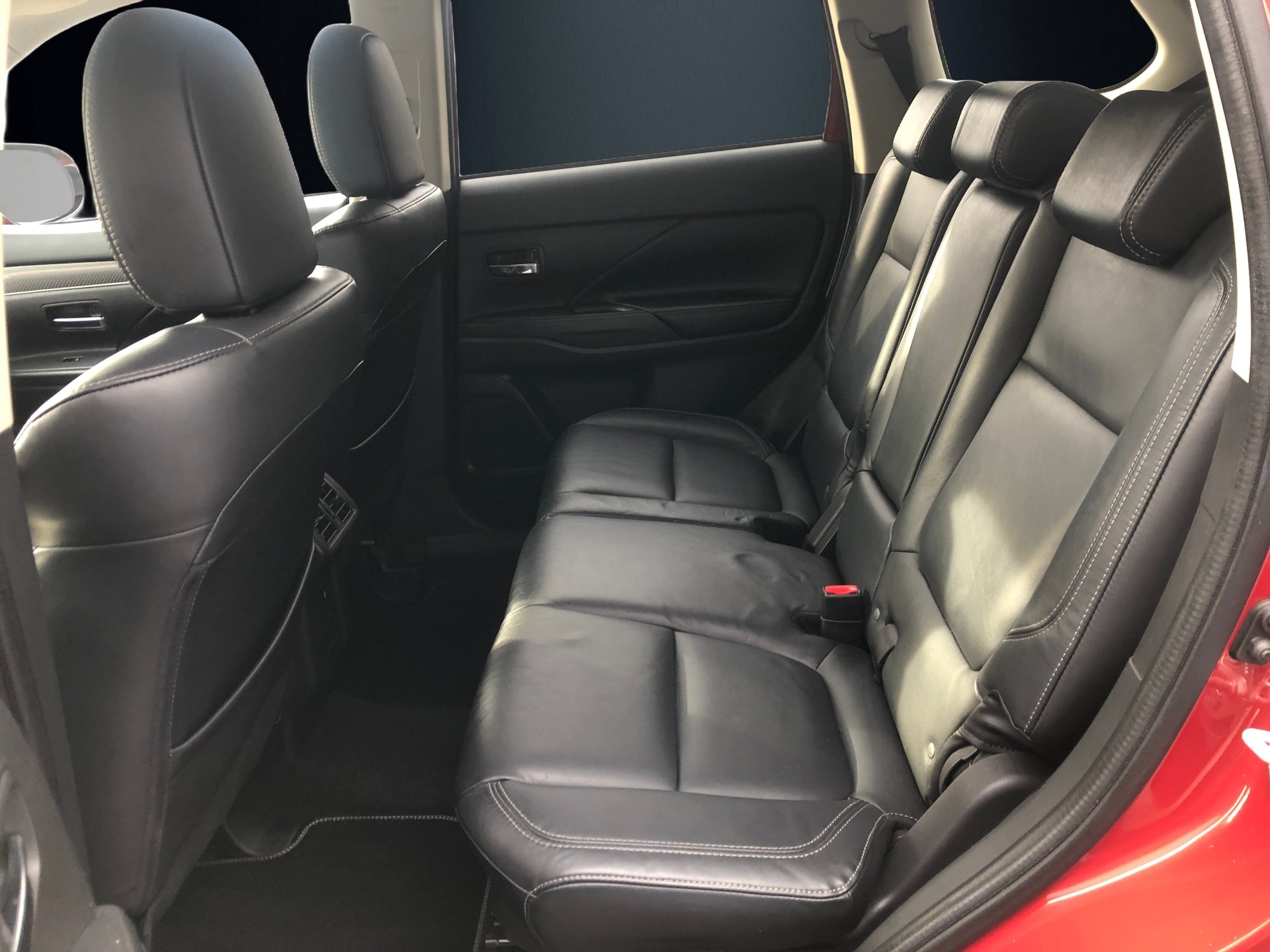 MITSUBISHI Outlander 2.0 Diamond 4WD CVT-image-5