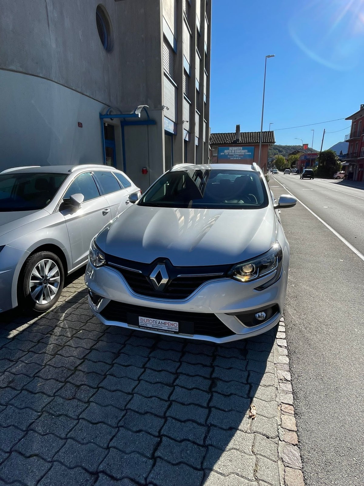 RENAULT Mégane Grandtour 1.2 16V Turbo GT Line-image-0