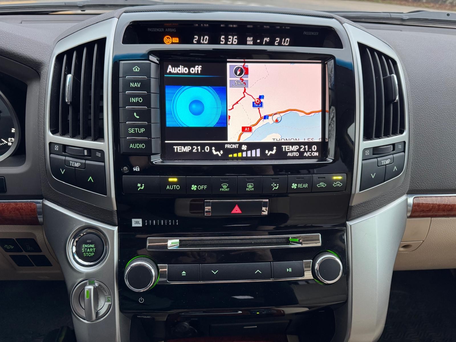 TOYOTA Land Cruiser V8 4.5 D-4D Sol-image-13