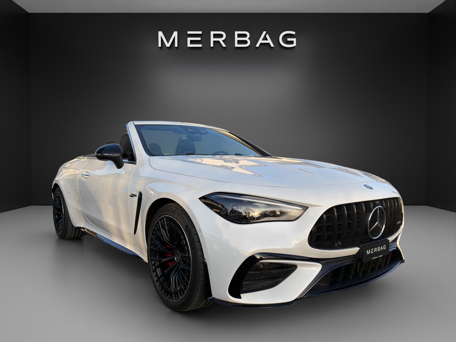 MERCEDES-BENZ CLE AMG 53 Cabrio 4Matic+ 9G-Tronic-image-8