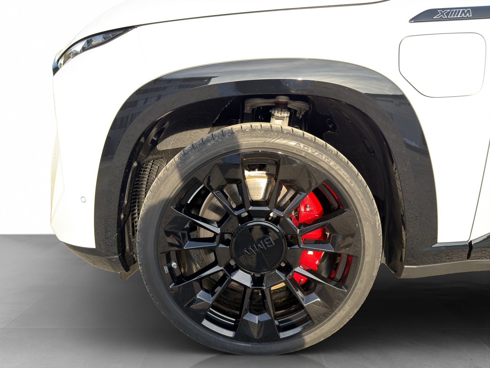 BMW XM xDrive 50e Steptronic-image-19