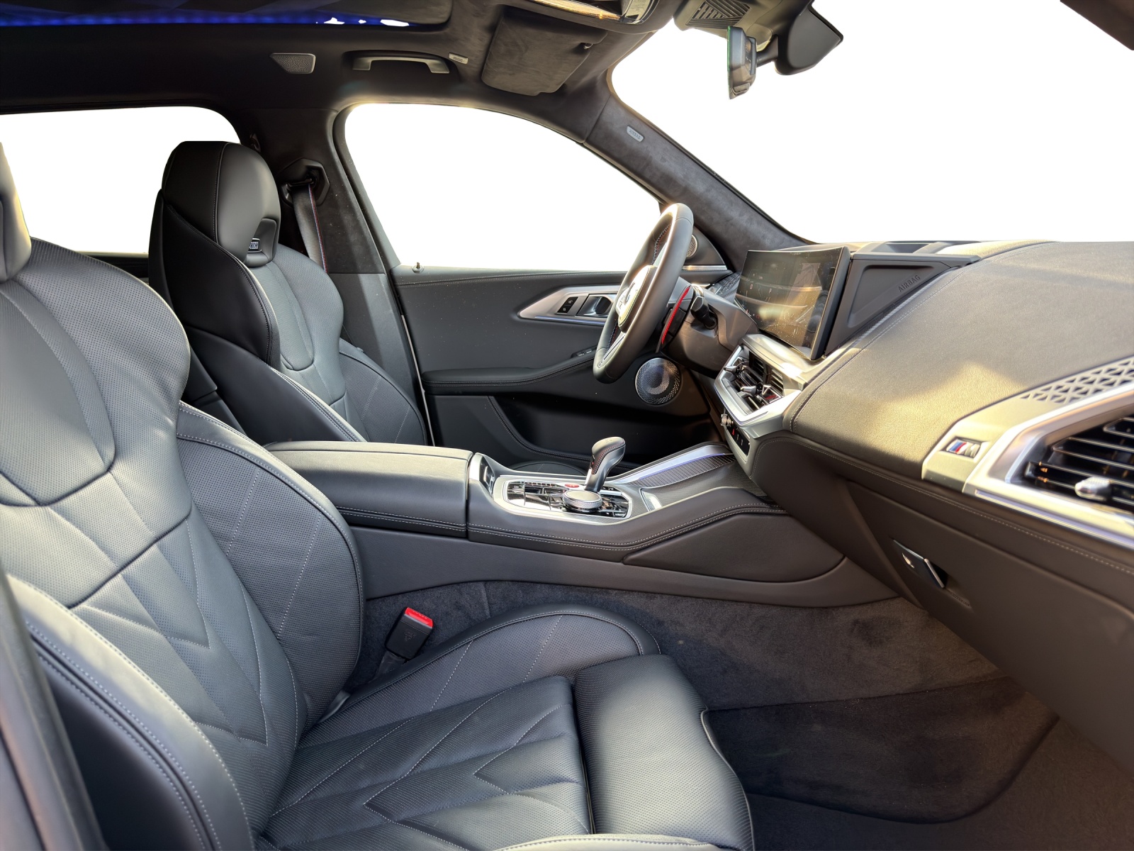 BMW XM xDrive 50e Steptronic-image-14