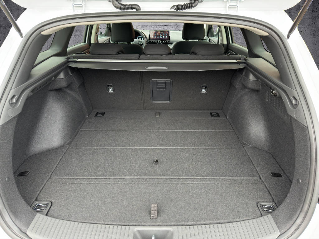 HYUNDAI i30 Wagon 1.5 T-GDi Amplia-image-8