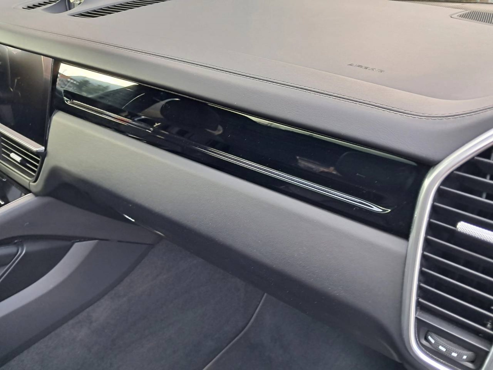 PORSCHE Cayenne E-Hybrid Coupè-image-27