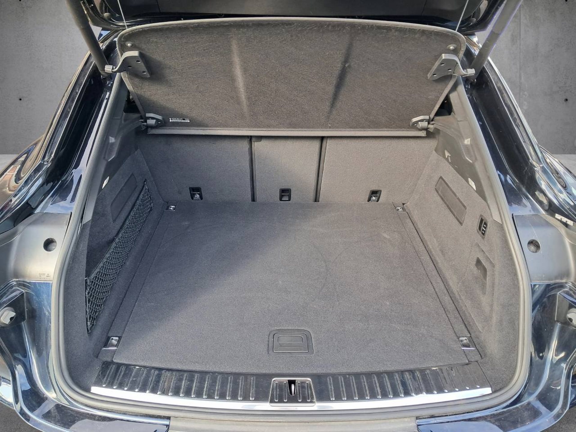 PORSCHE Cayenne E-Hybrid Coupè-image-22