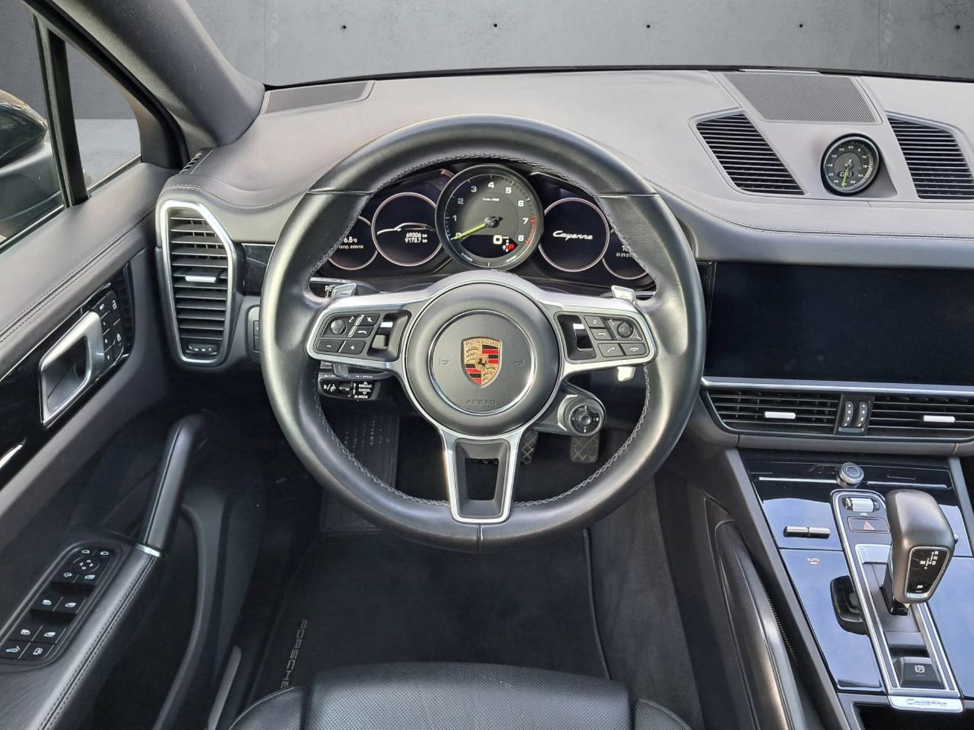 PORSCHE Cayenne E-Hybrid Coupè-image-12