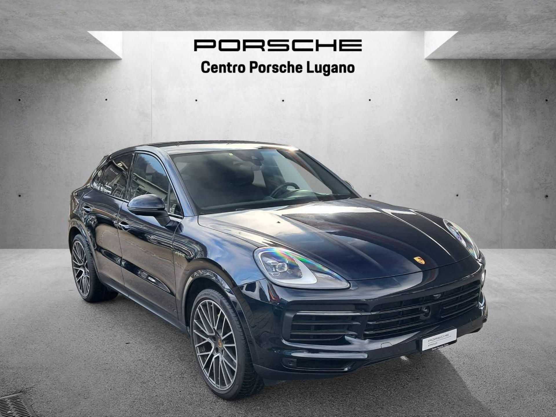 PORSCHE Cayenne E-Hybrid Coupè-image-5