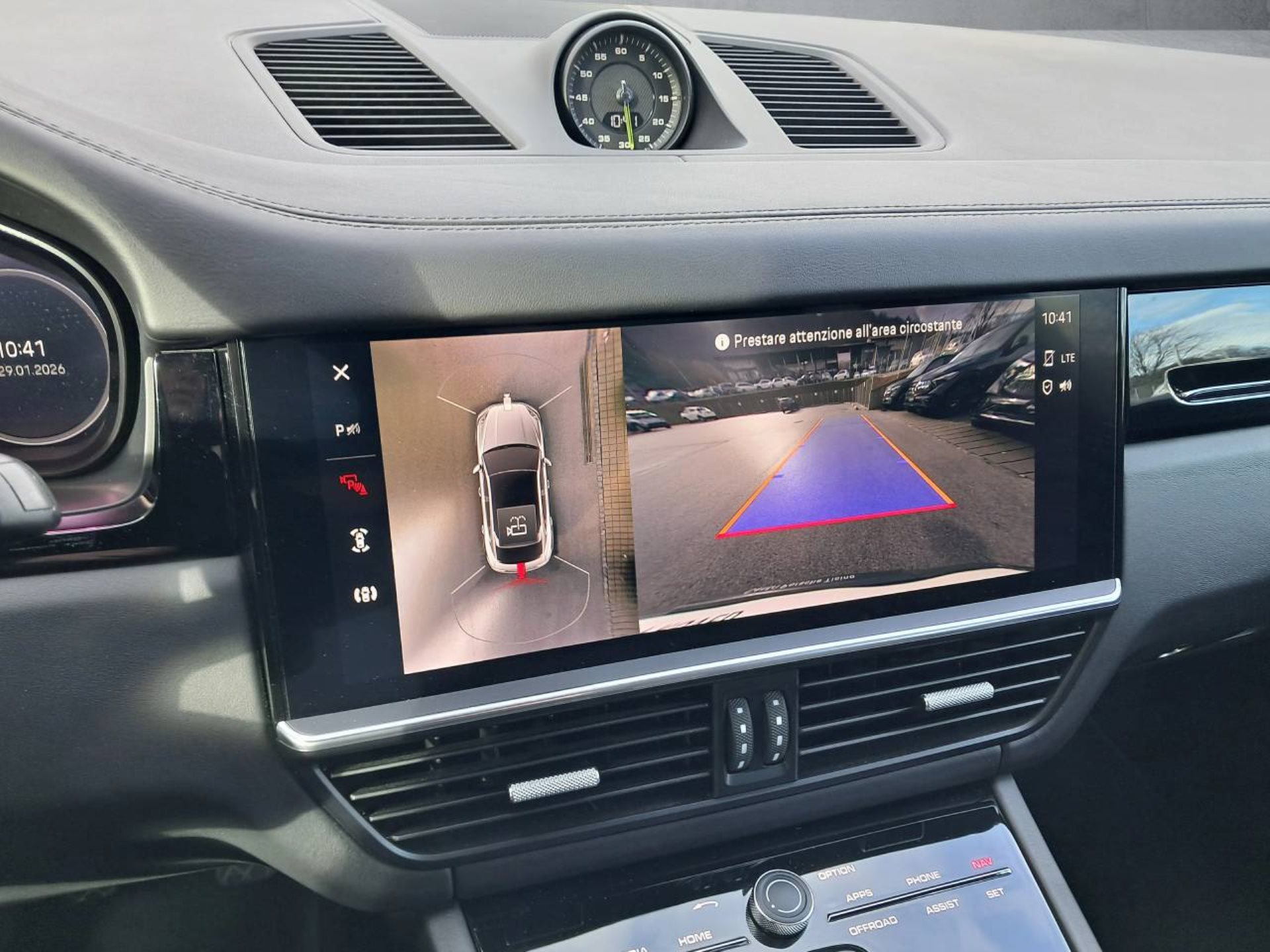 PORSCHE Cayenne E-Hybrid Coupè-image-21