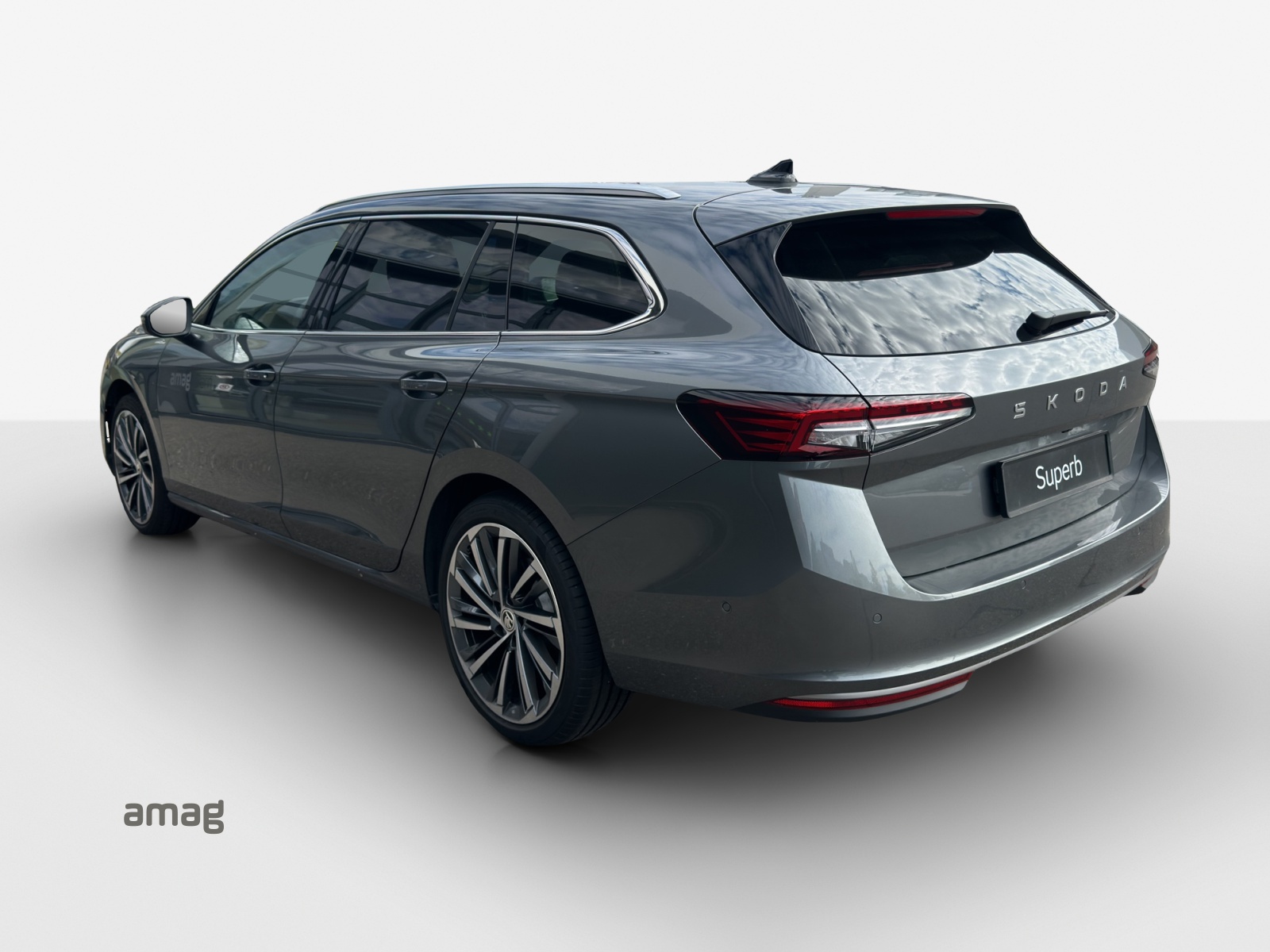 SKODA Superb Combi 2.0 TDi L&K 4x4 DSG-showroom-element-2