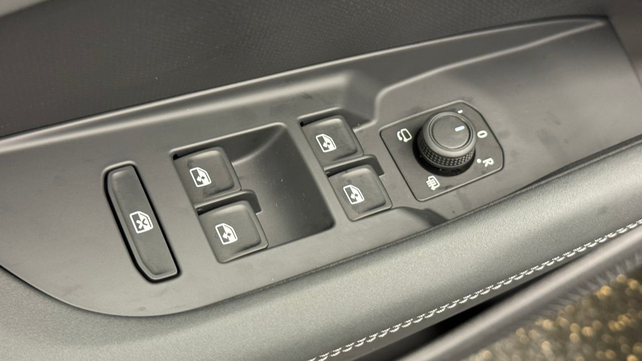CUPRA Terramar 1.5 eHybrid DSG-image-8