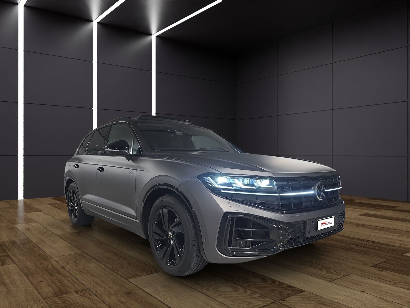 VW Touareg 3.0 TSI R-Line Tiptronic-image-1