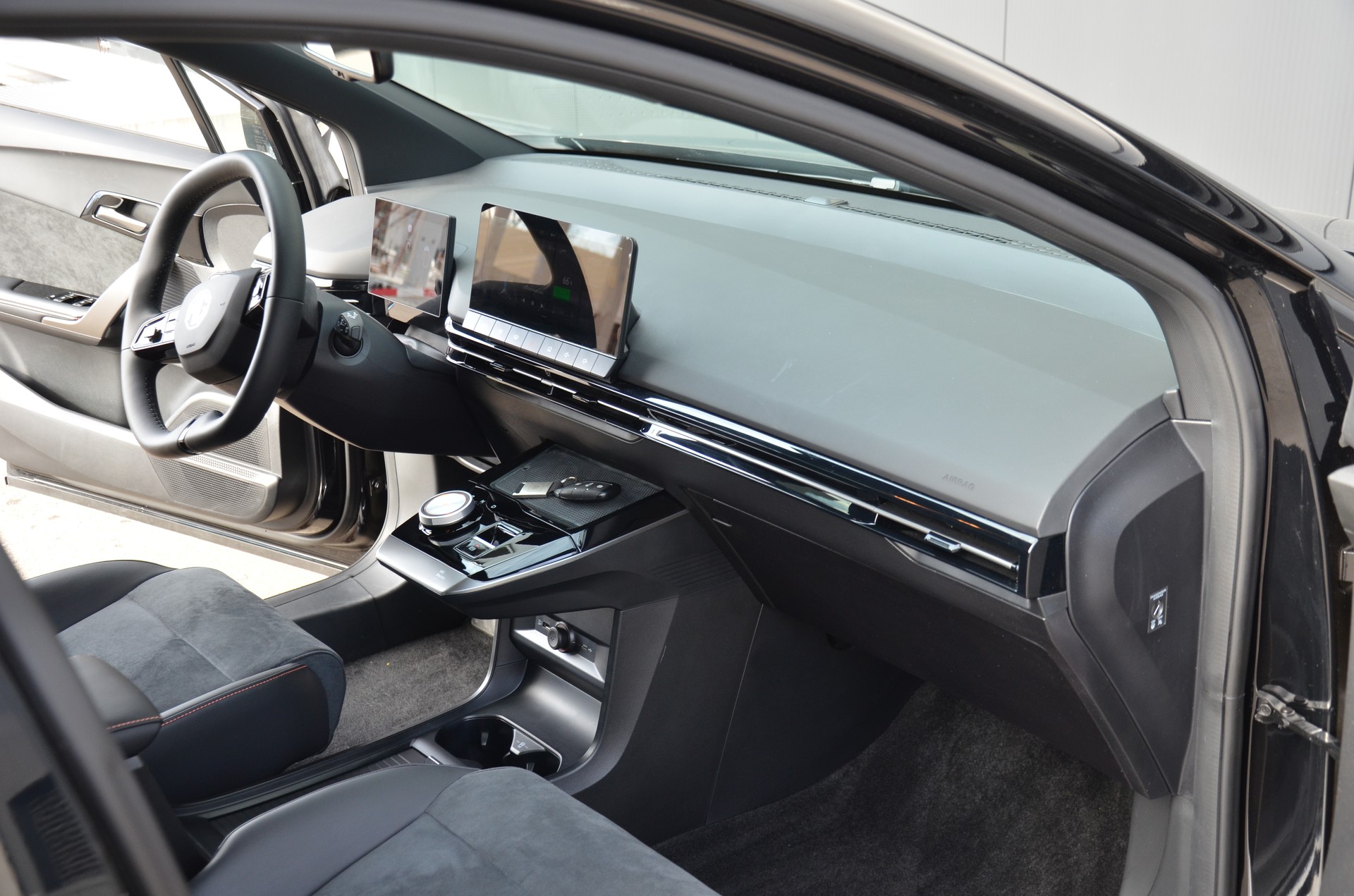 MG 4 EV 64kWh Xpower AWD-image-12