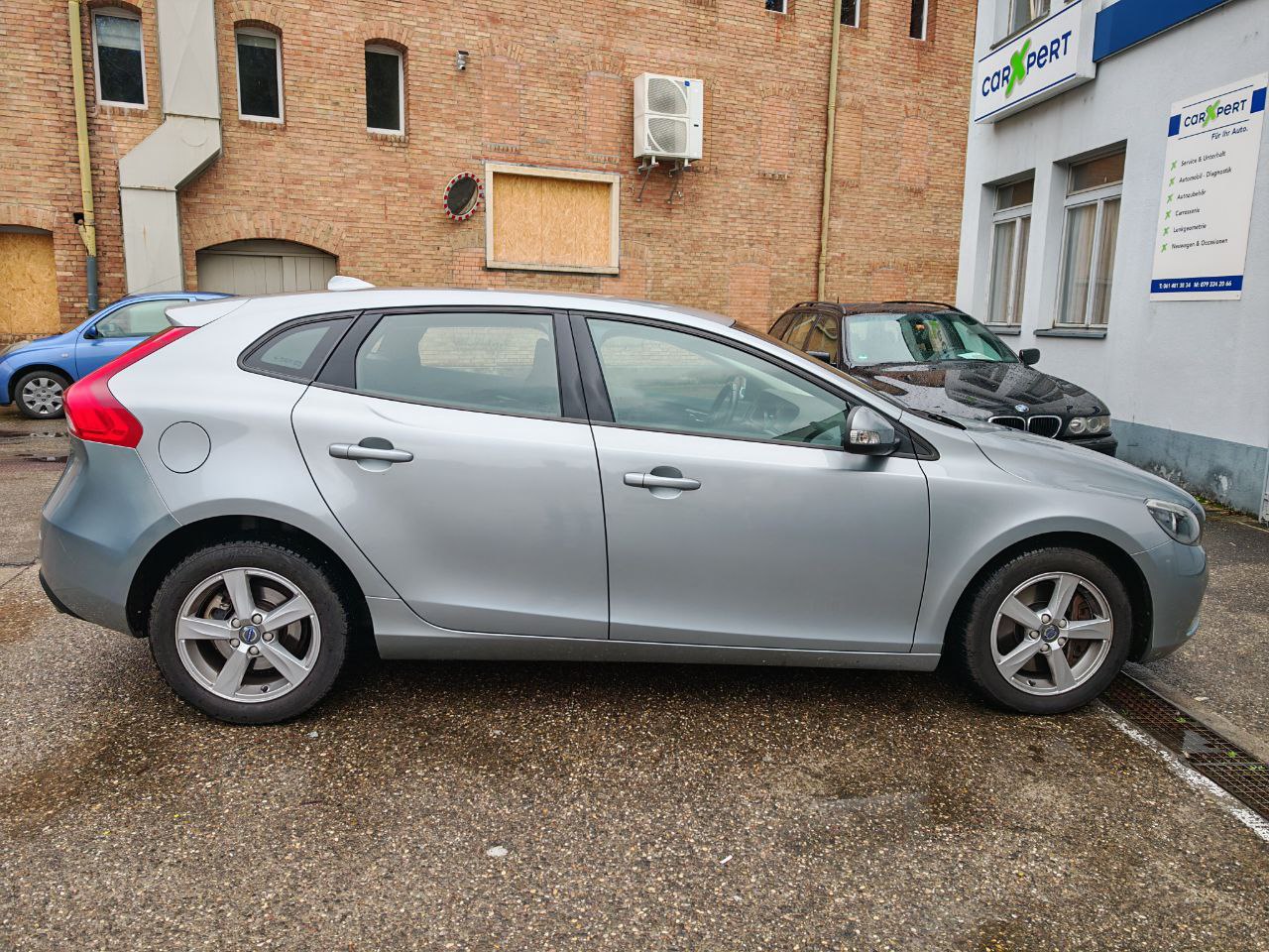 VOLVO V40 D3 Kinetic-image-7