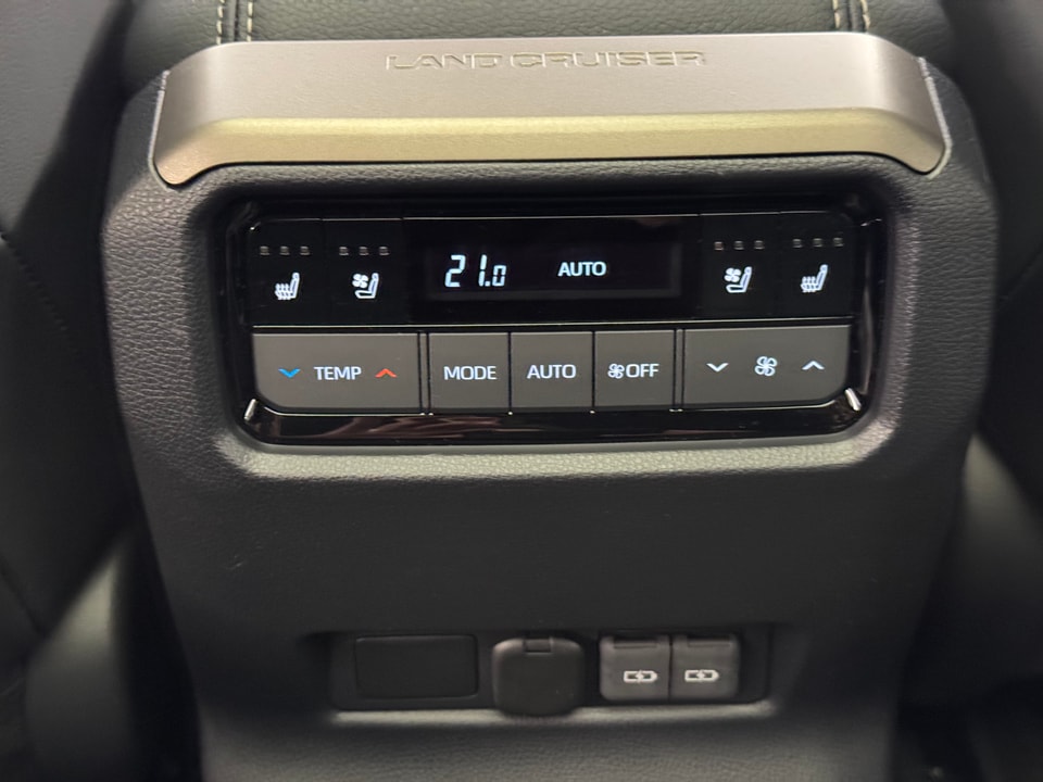 Land Cruiser 2.8 D 230 Invincible AWD