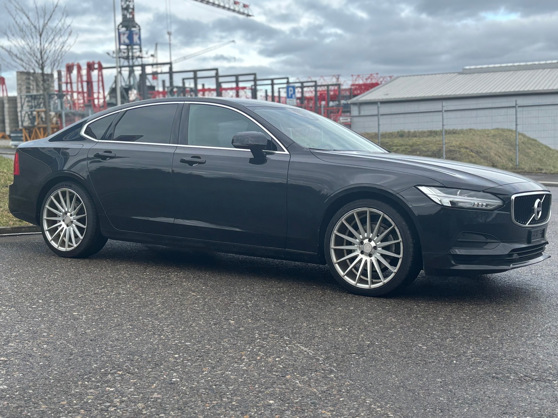 VOLVO S90 D4 Momentum Geartronic-showroom-element-2