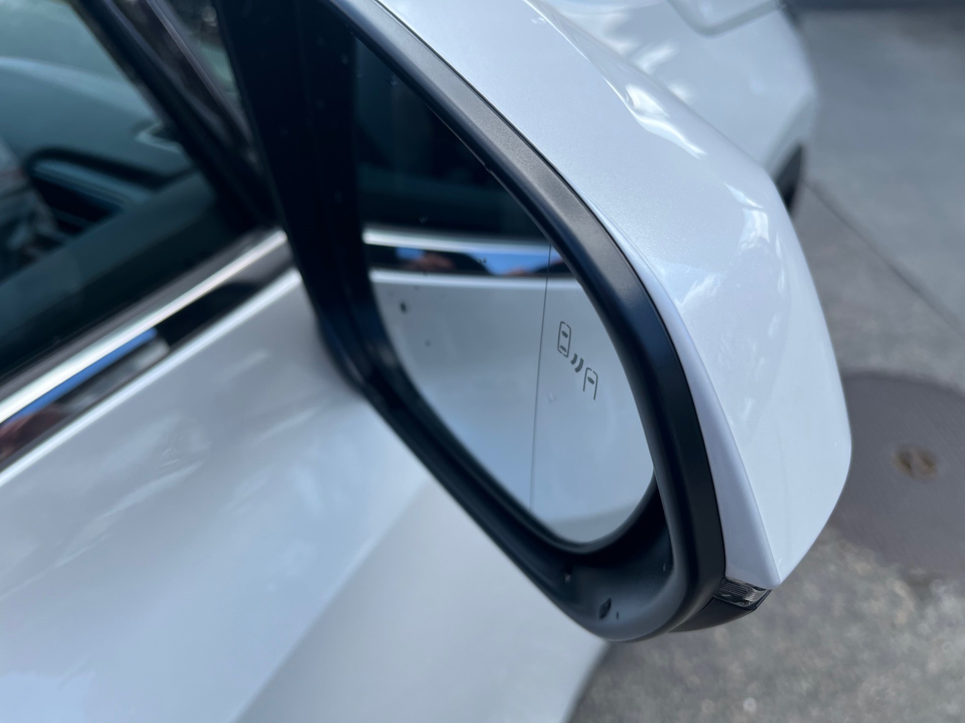 LEXUS NX 450h+ E-FOUR Comfort-image-5