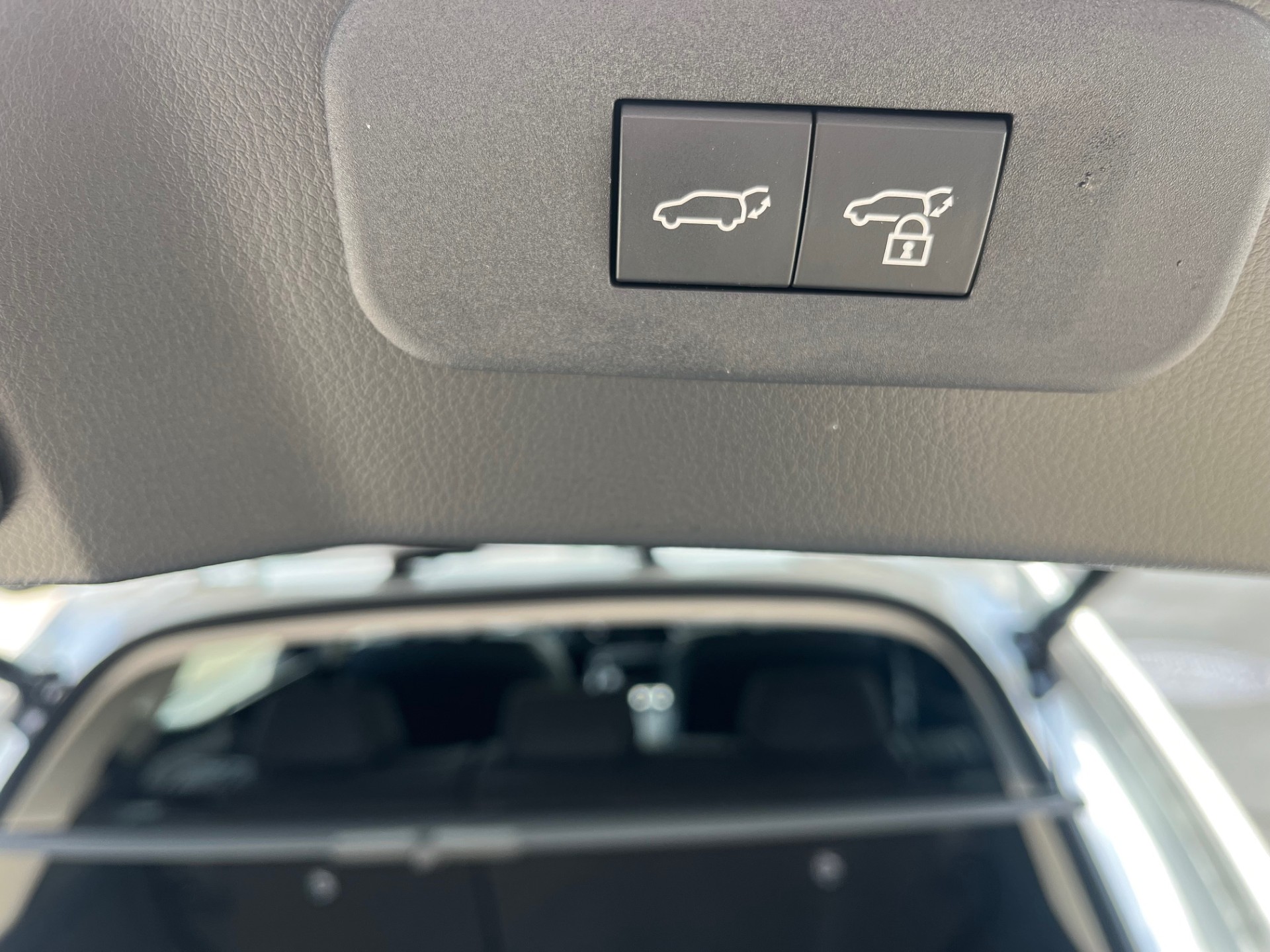 LEXUS NX 450h+ E-FOUR Comfort-image-7