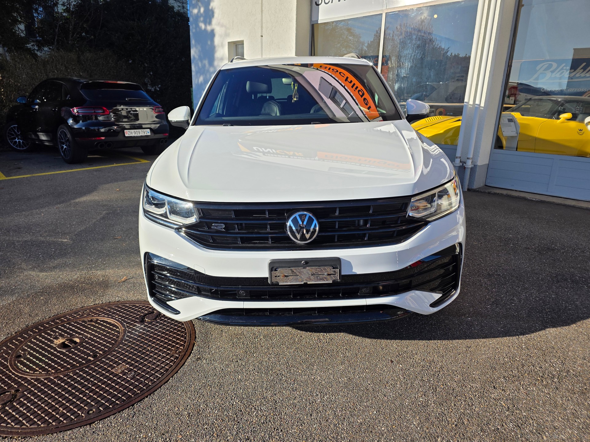 VW Tiguan 2.0 TDI SCR R-Line 4Motion DSG-image-1
