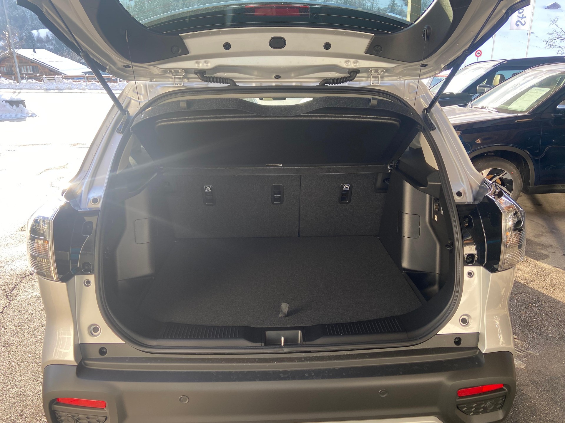 SUZUKI S-Cross 1.4 T Compact Top Hybrid 4x4-image-1