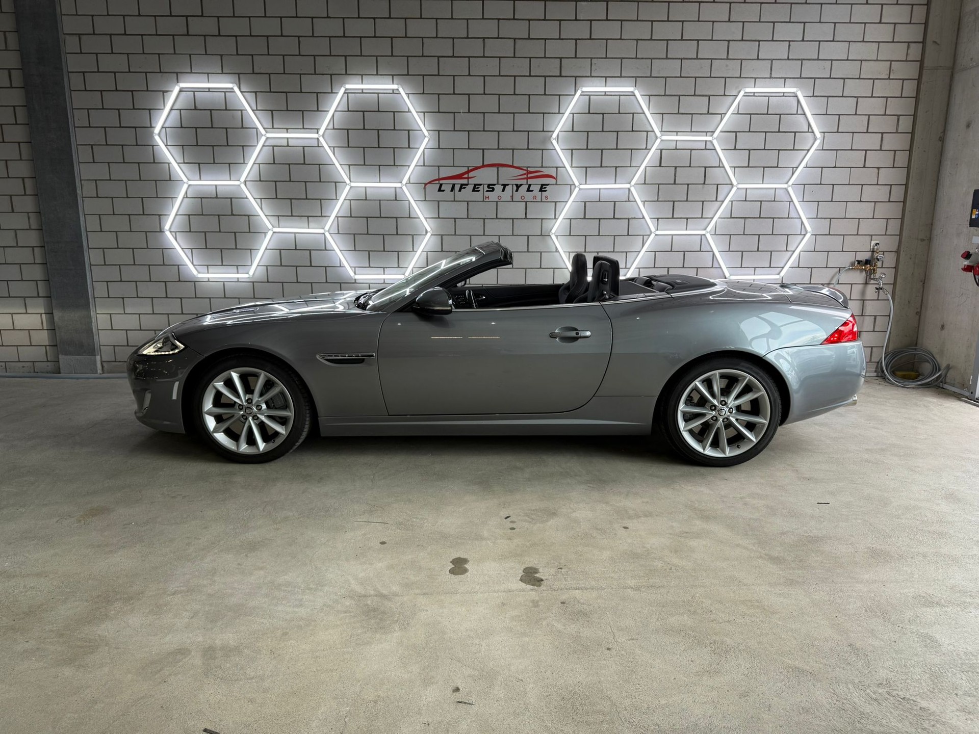 JAGUAR XKR 5.0 V8 SC Automatic-image-1