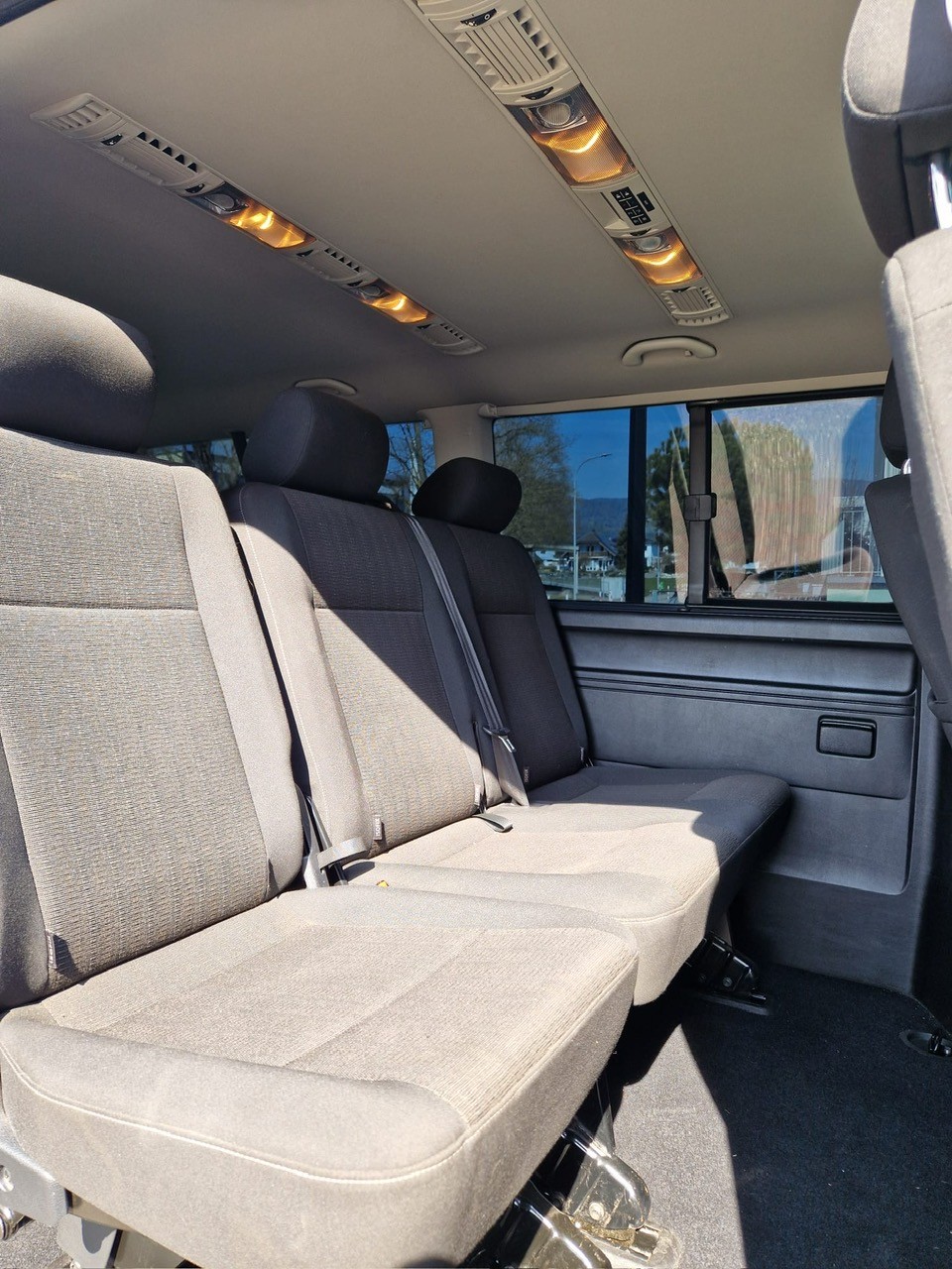 VW T6 2.0 Bi-TDI 4Motion DSG-image-5