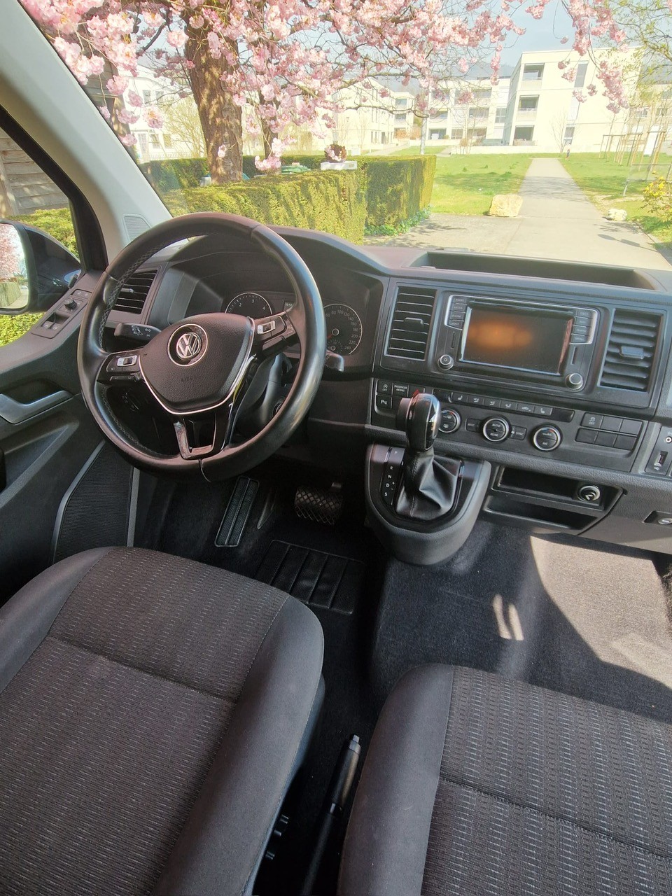 VW T6 2.0 Bi-TDI 4Motion DSG-image-3