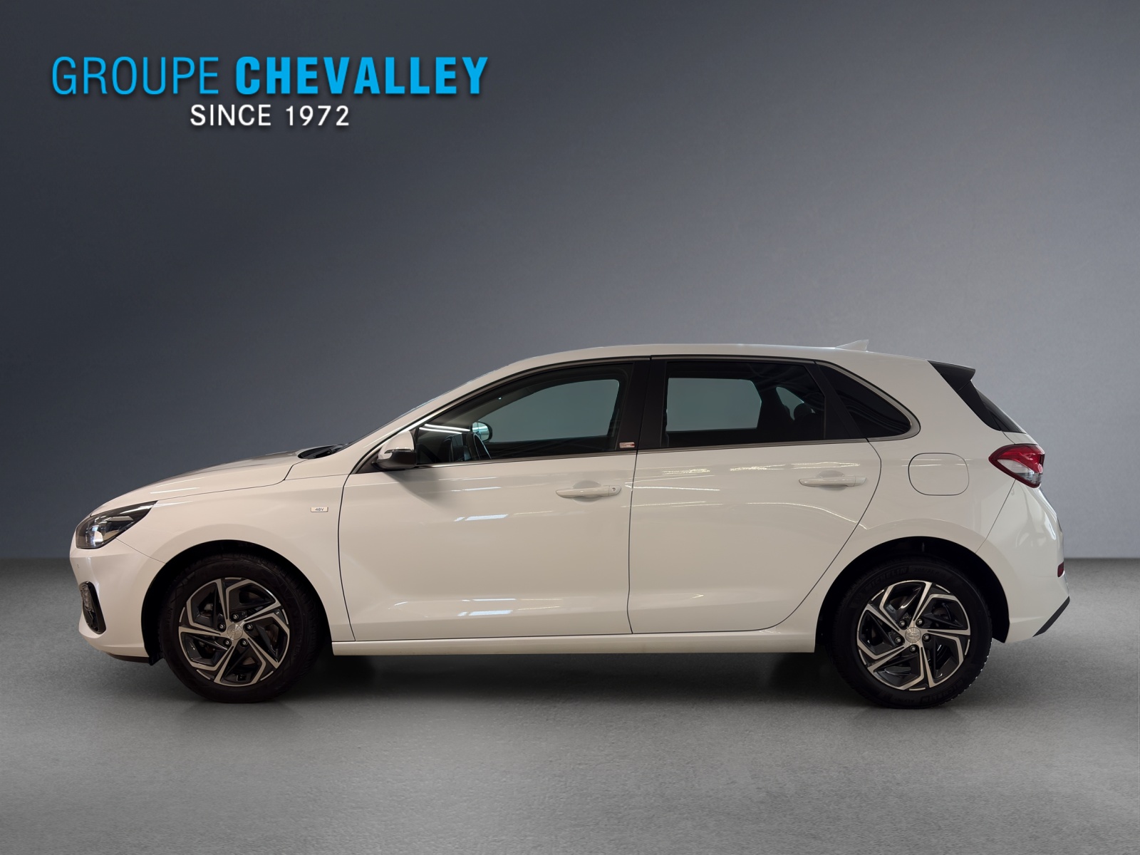 HYUNDAI i30 1.5 T-GDi Amplia DCT-image-2