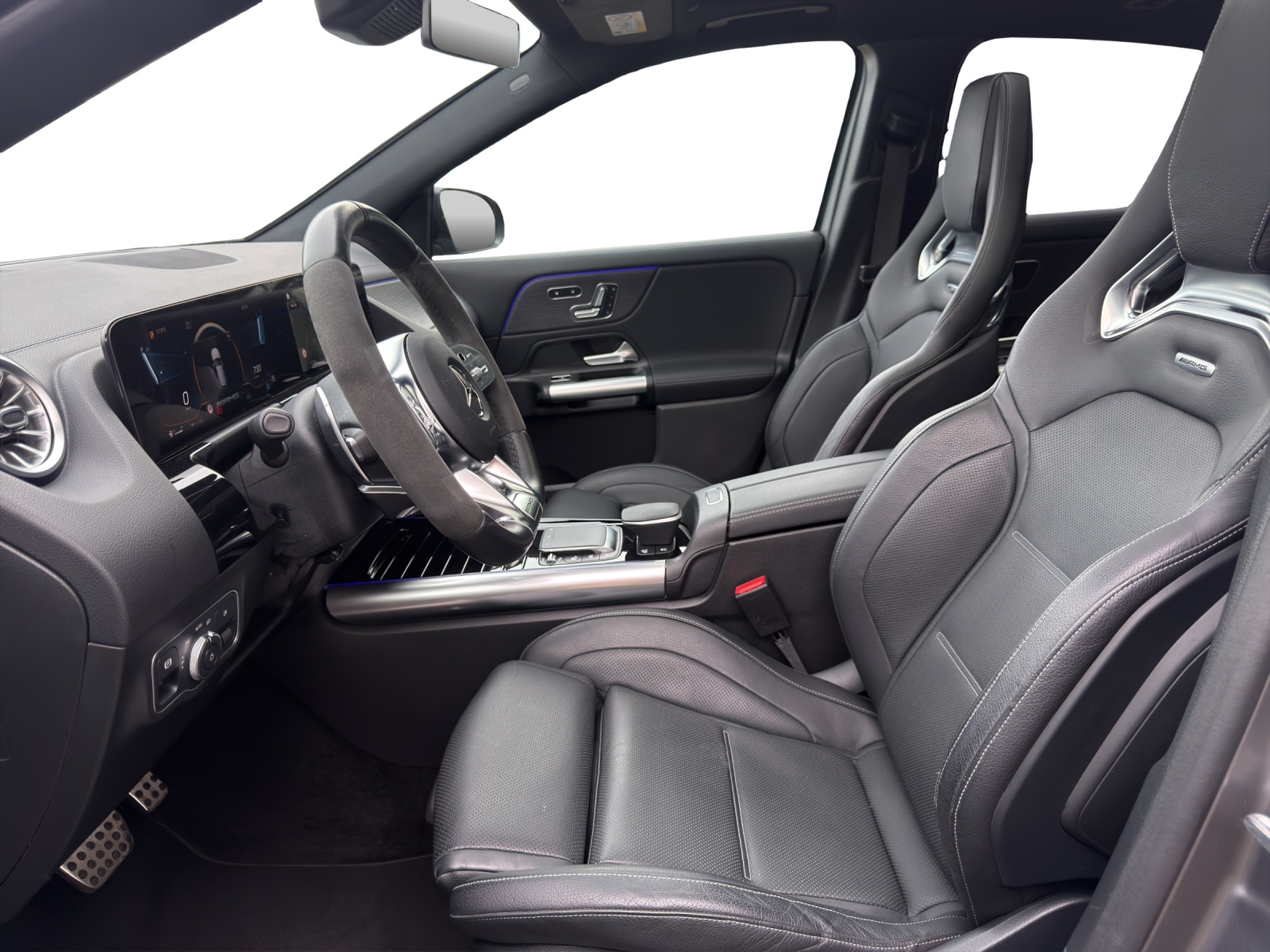 MERCEDES-BENZ GLA 45 S AMG 4Matic+-image-8