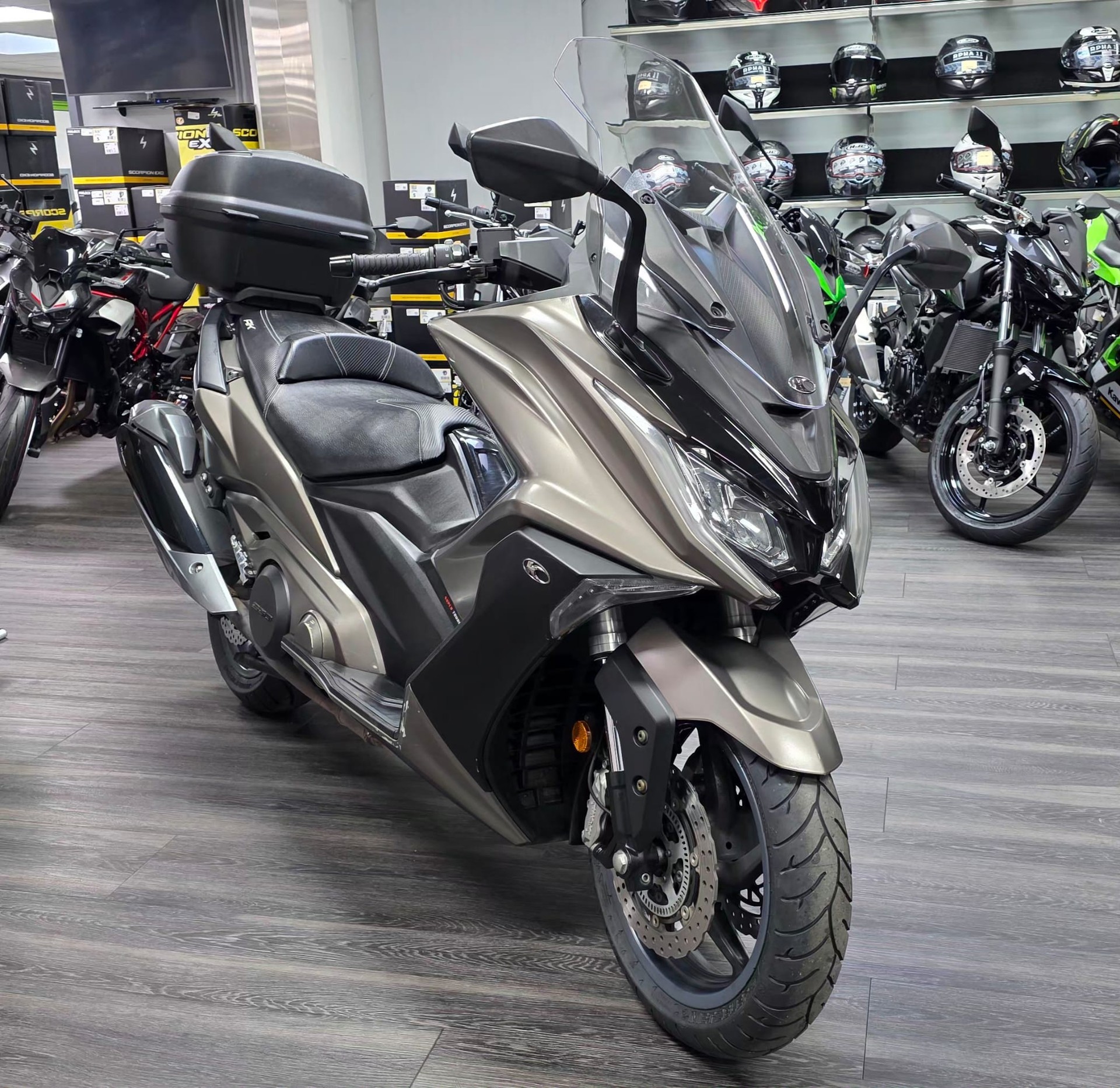 KYMCO AK 550i ETS (35kW)-showroom-element-2