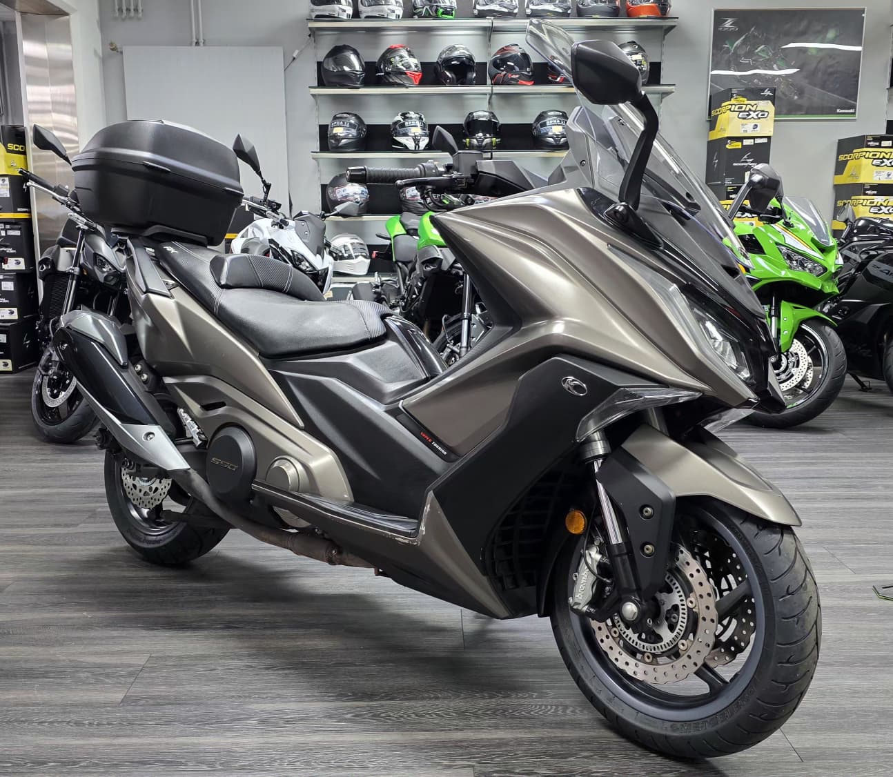 KYMCO AK 550i ETS (35kW)-showroom-element-3