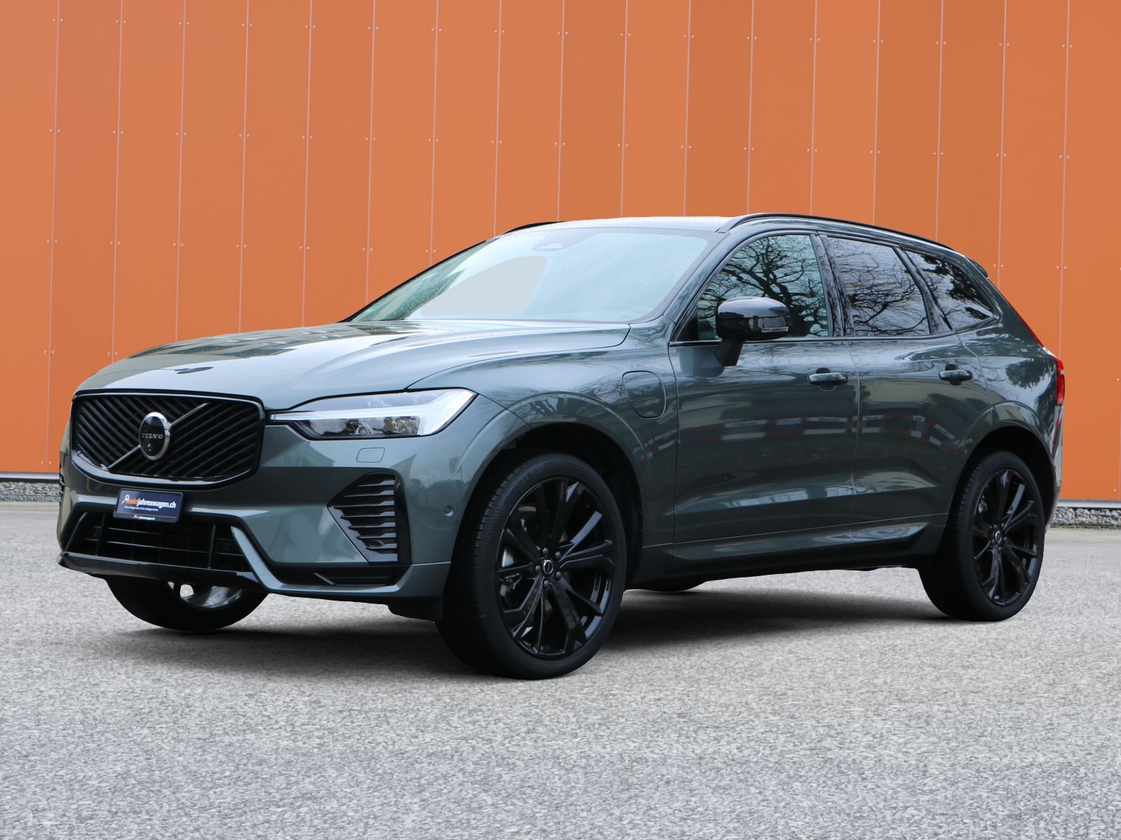 VOLVO XC60 T6 eAWD PluginHybrid Plus Dark Geartronic