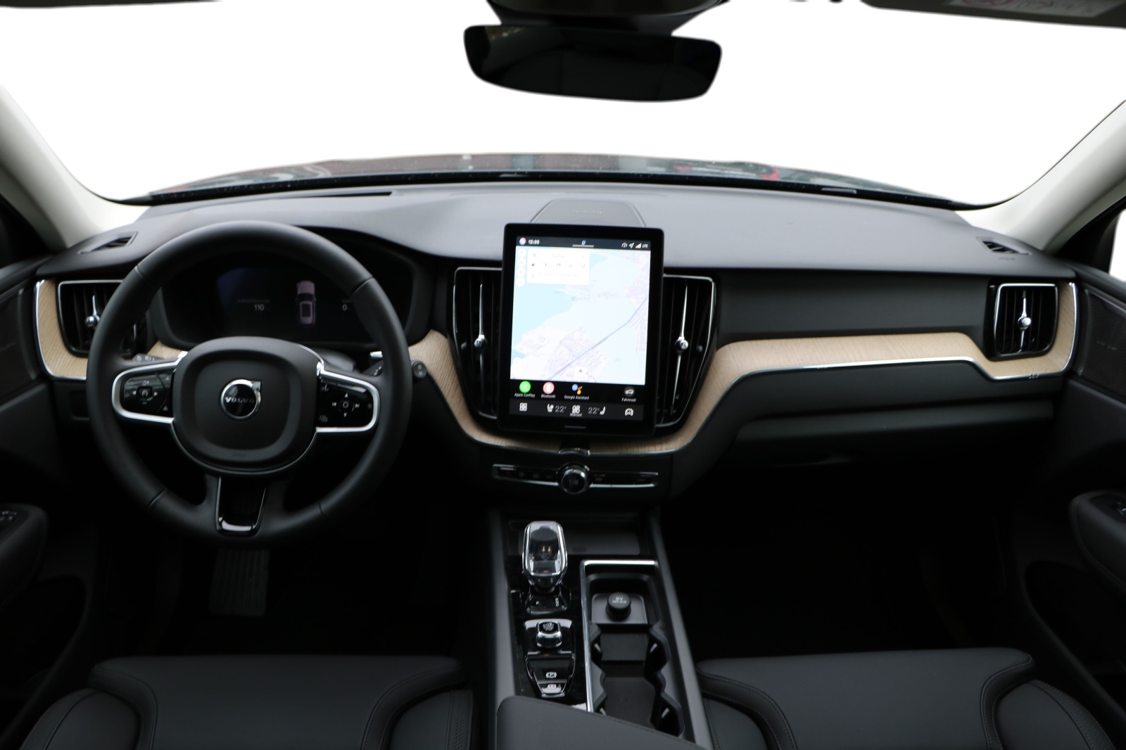 VOLVO XC60 T6 eAWD PluginHybrid Plus Dark Geartronic-image-15