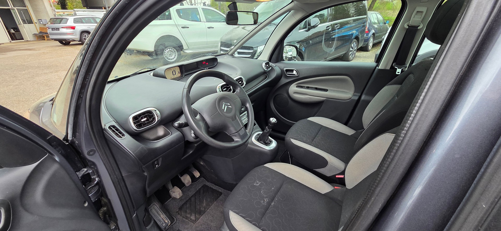 CITROEN C3 Picasso 1.6i 16V Séduction-image-3