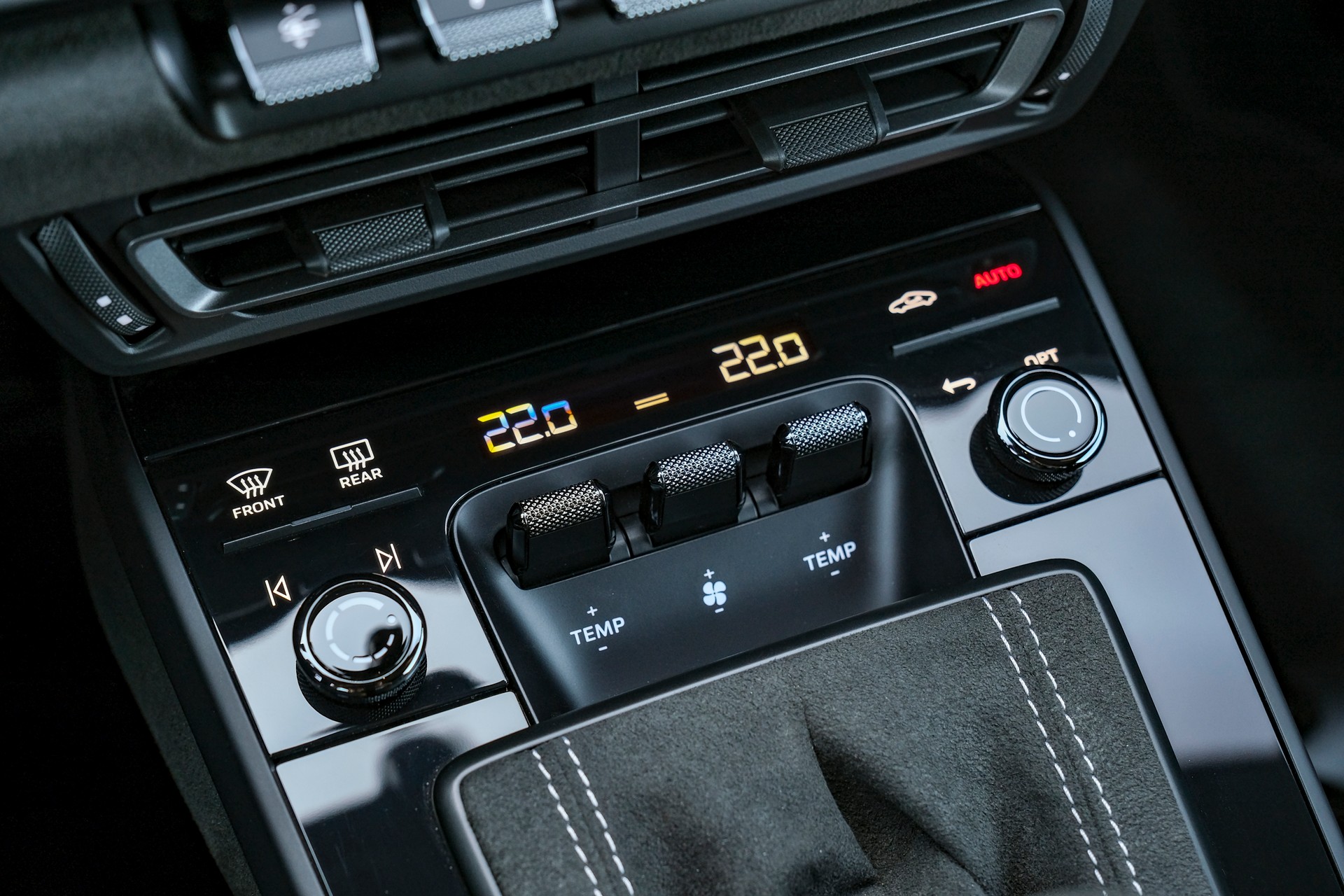 PORSCHE 911 GT3 (Schaltgetriebe)-image-21