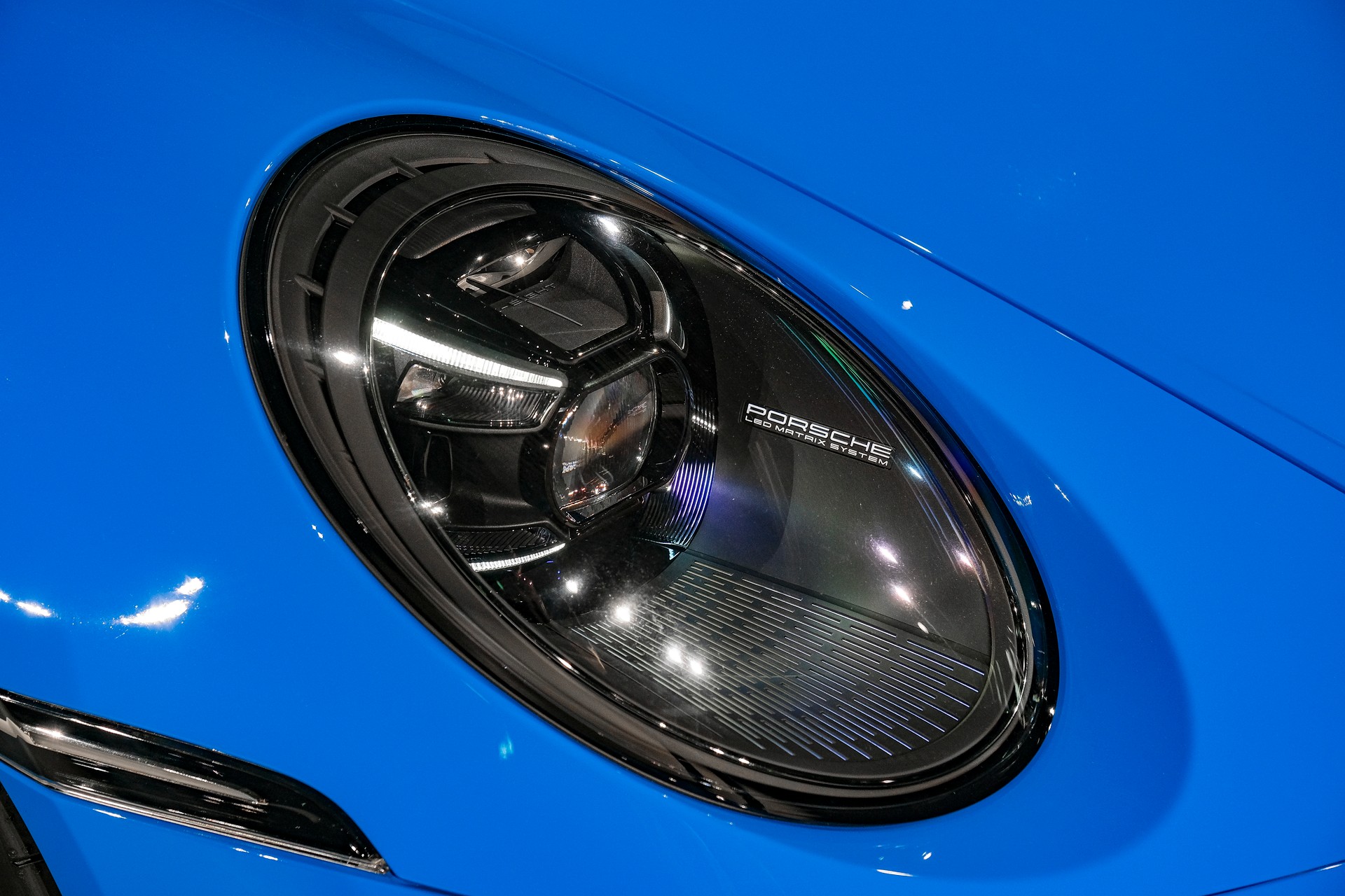 PORSCHE 911 GT3 (Schaltgetriebe)-image-36