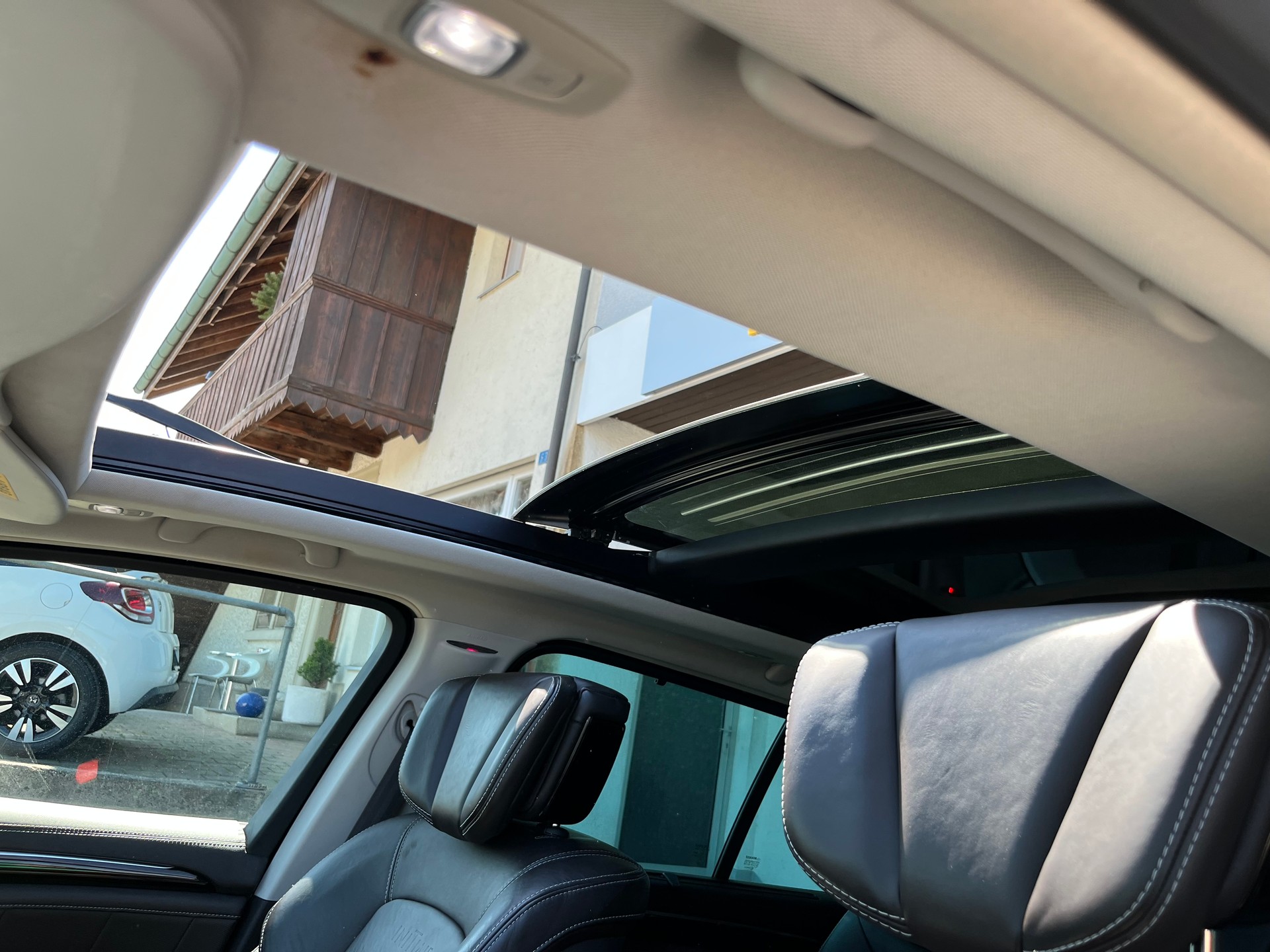 RENAULT Espace 1.8 TCe Initiale EDC+++FRISCH AB MFK+++TOP AUSSTATTUNG+++-image-10