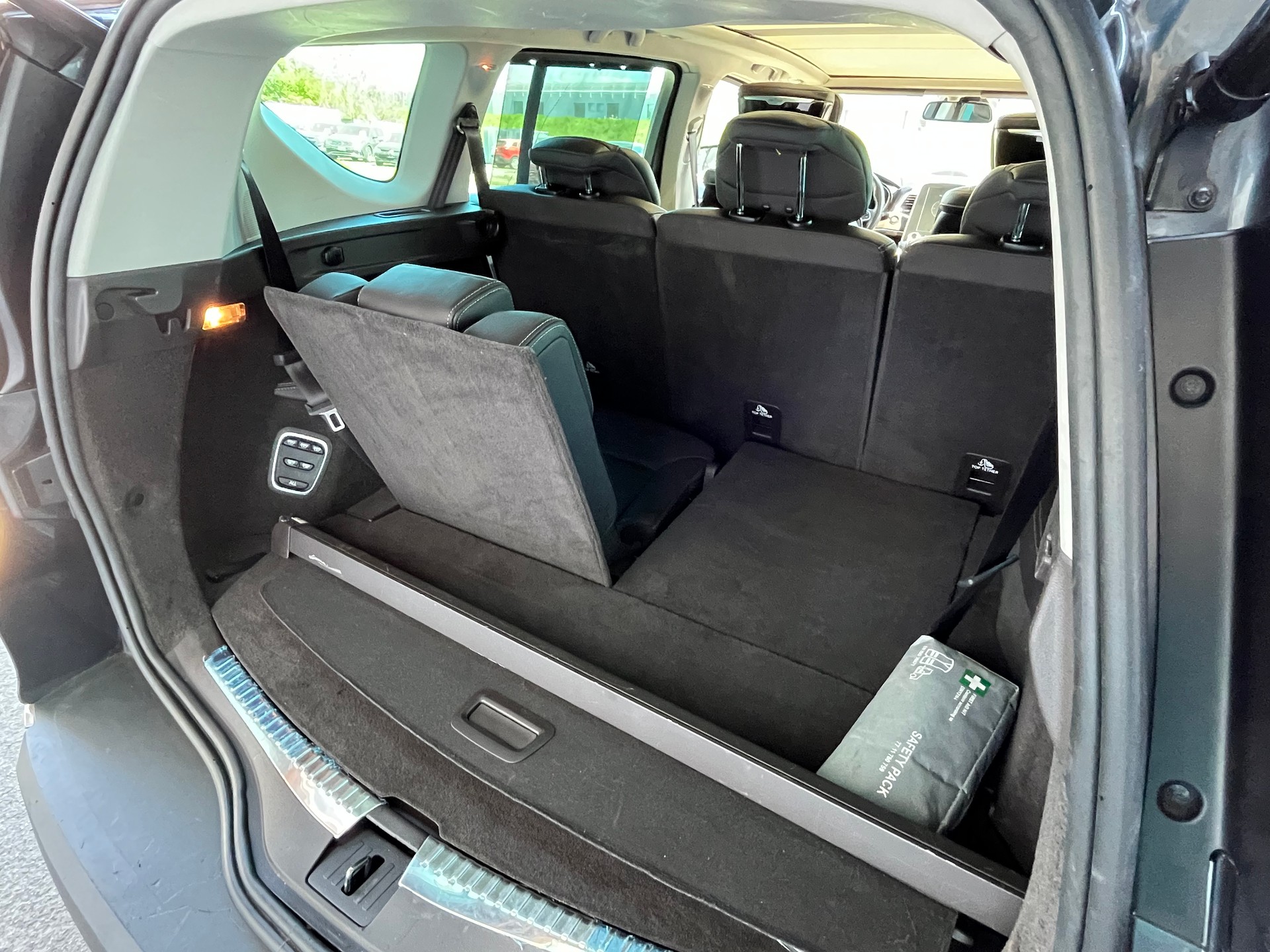 RENAULT Espace 1.8 TCe Initiale EDC+++FRISCH AB MFK+++TOP AUSSTATTUNG+++-image-16
