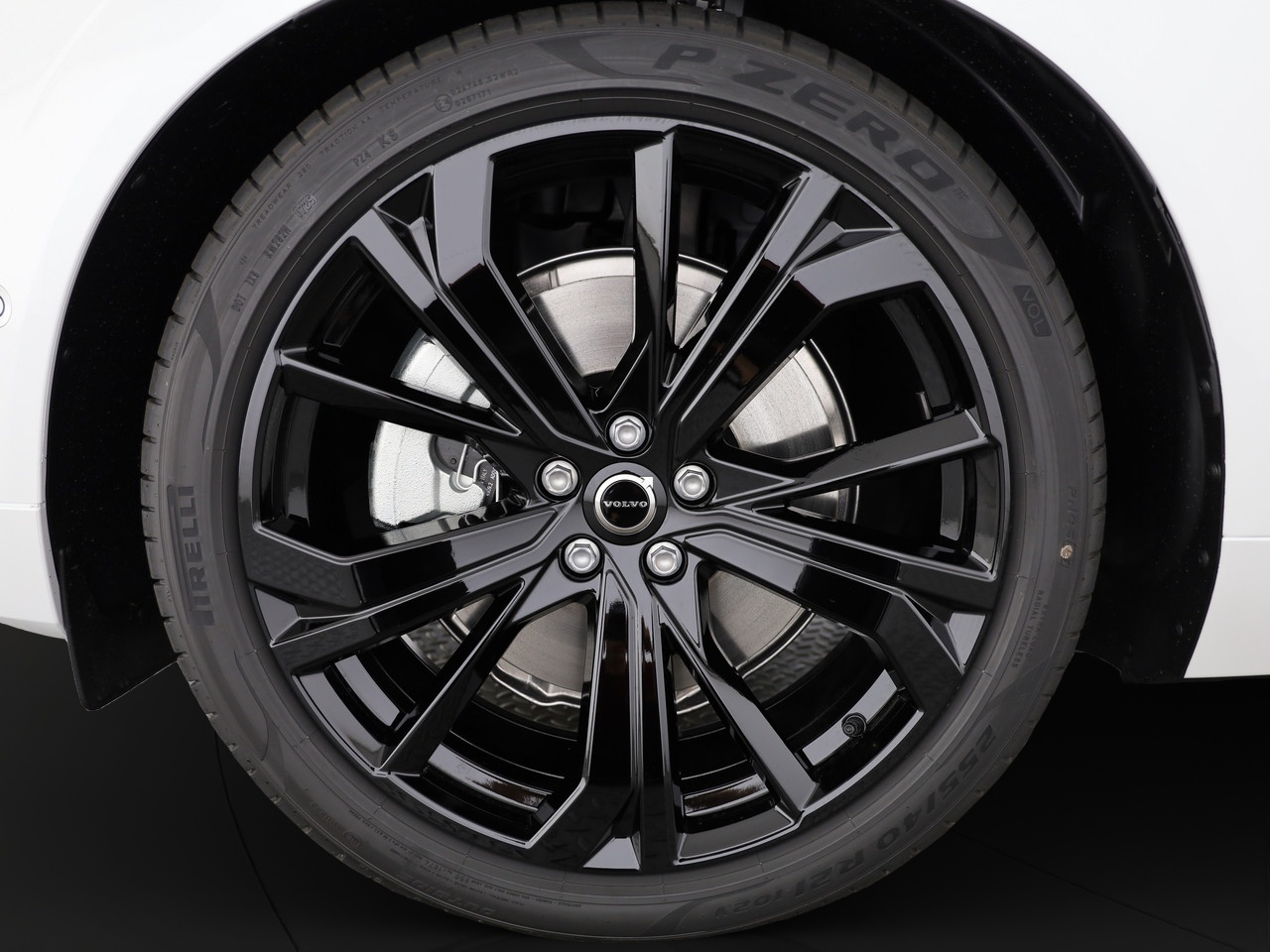 VOLVO XC60 2.0 T8 TE Black Edition eAWD-image-4