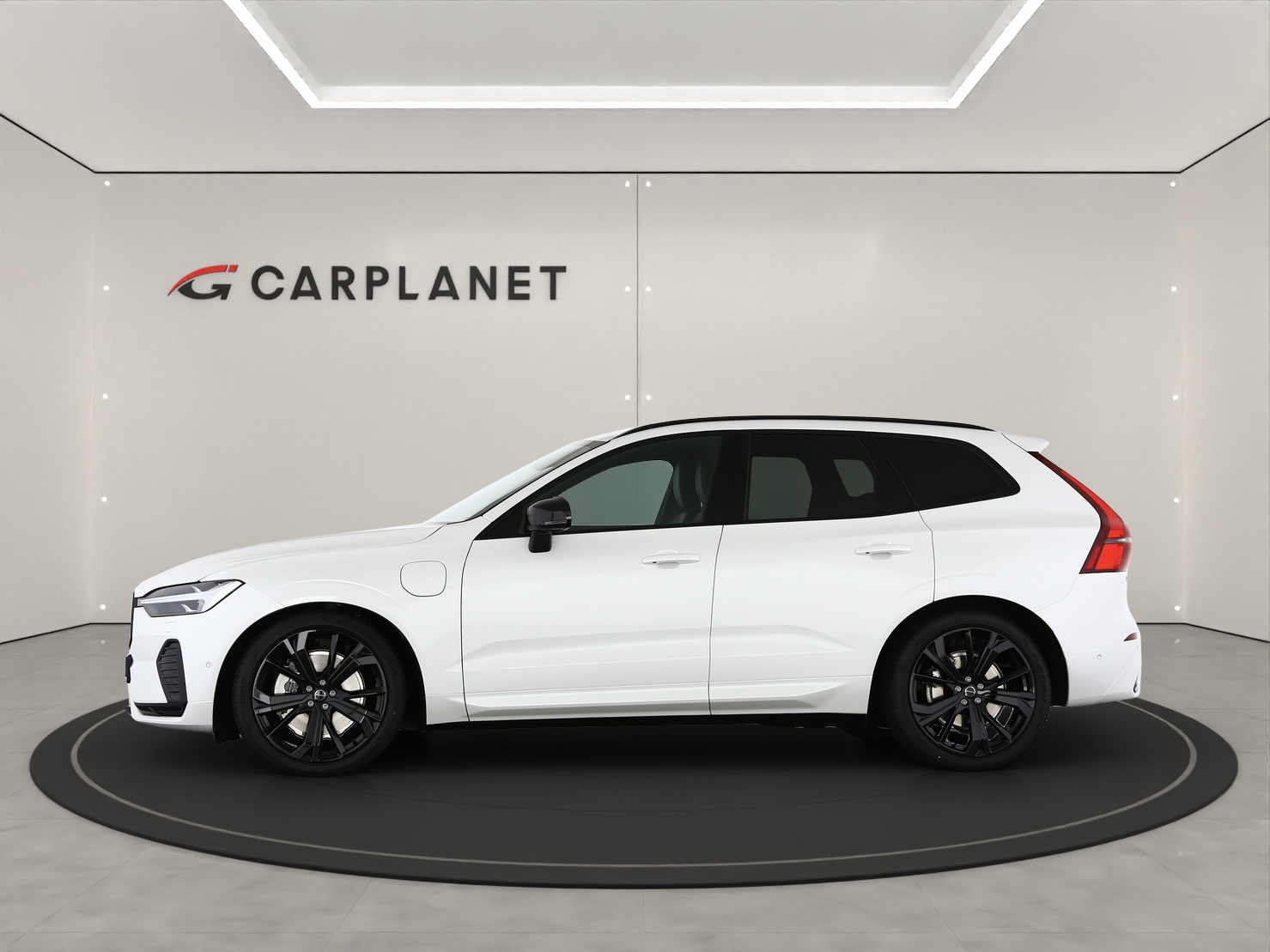 VOLVO XC60 2.0 T8 TE Black Edition eAWD-image-1