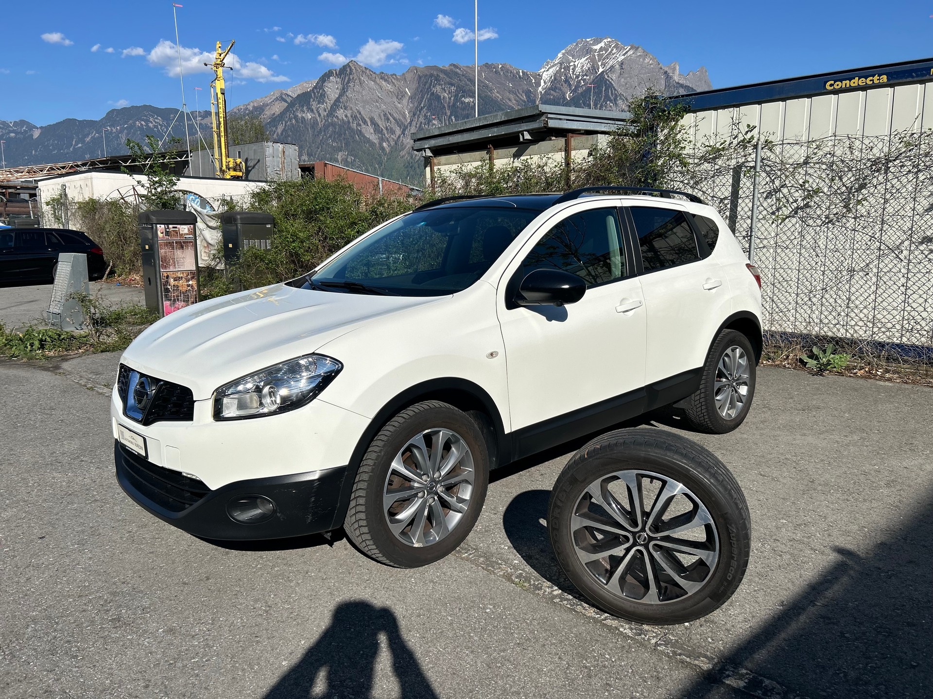 NISSAN Qashqai 2.0 dCi 4WD 360 Automatic