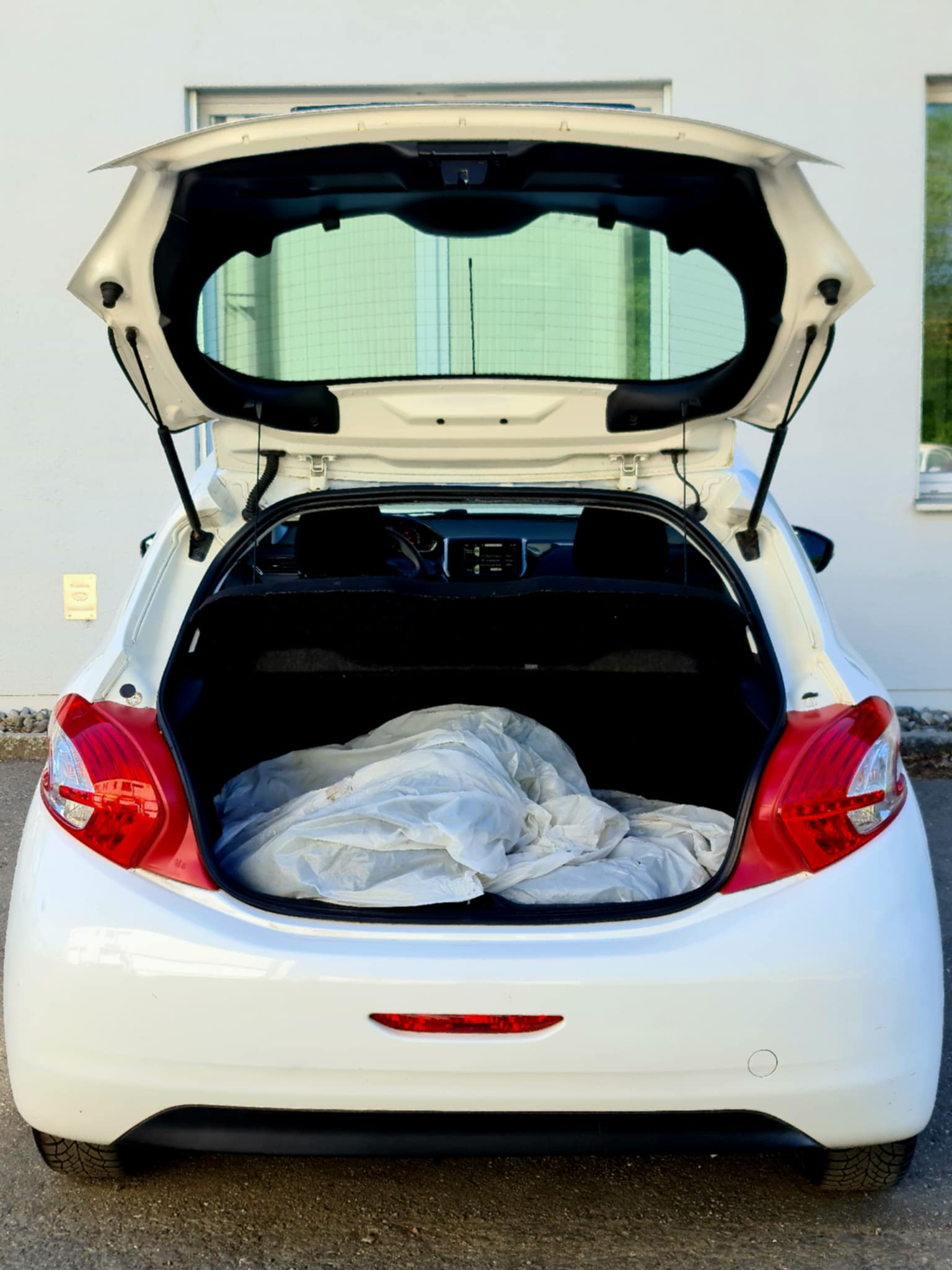 PEUGEOT 208 1.2 VTI Active-image-9