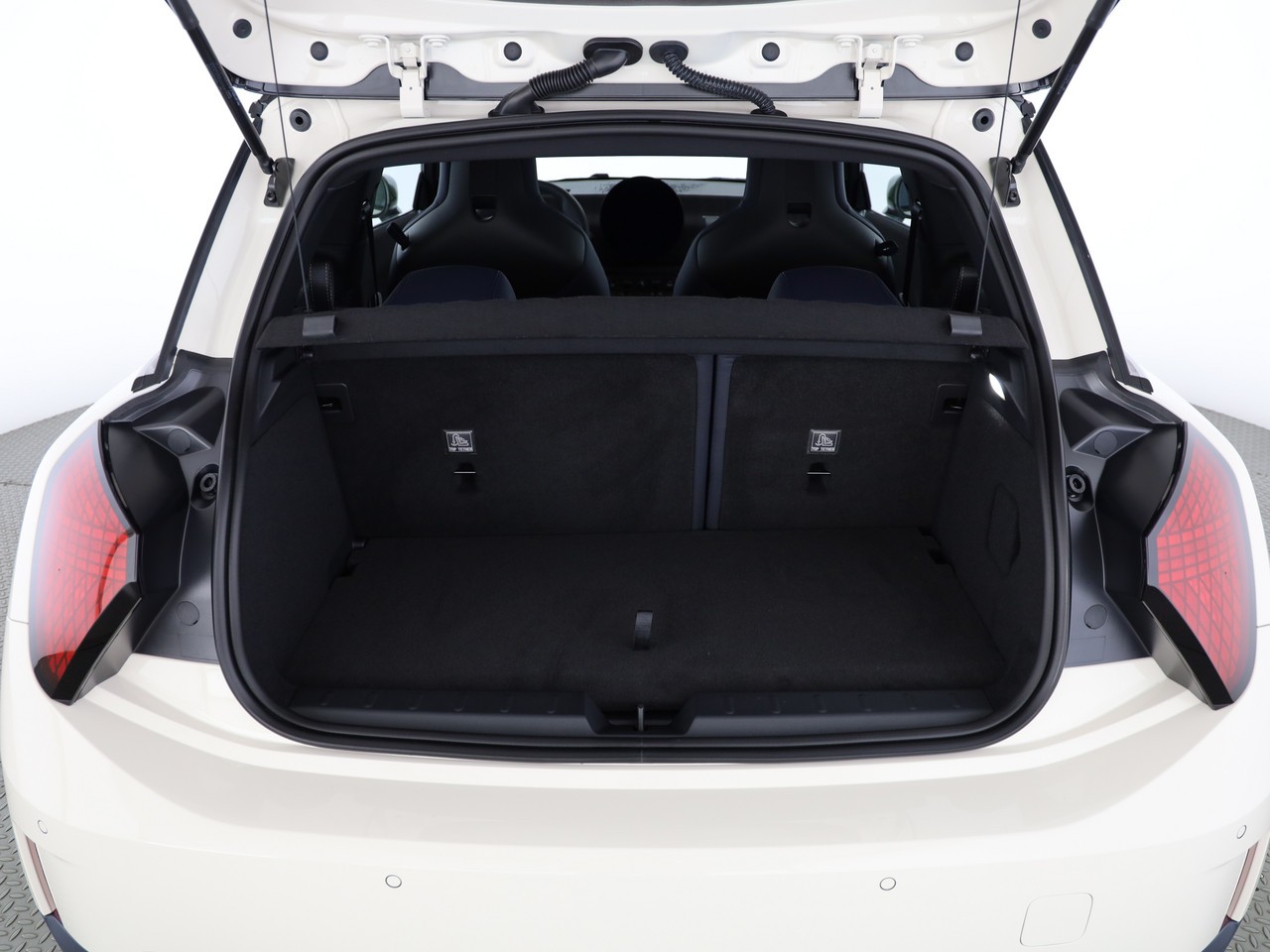 MINI Cooper SE-image-7